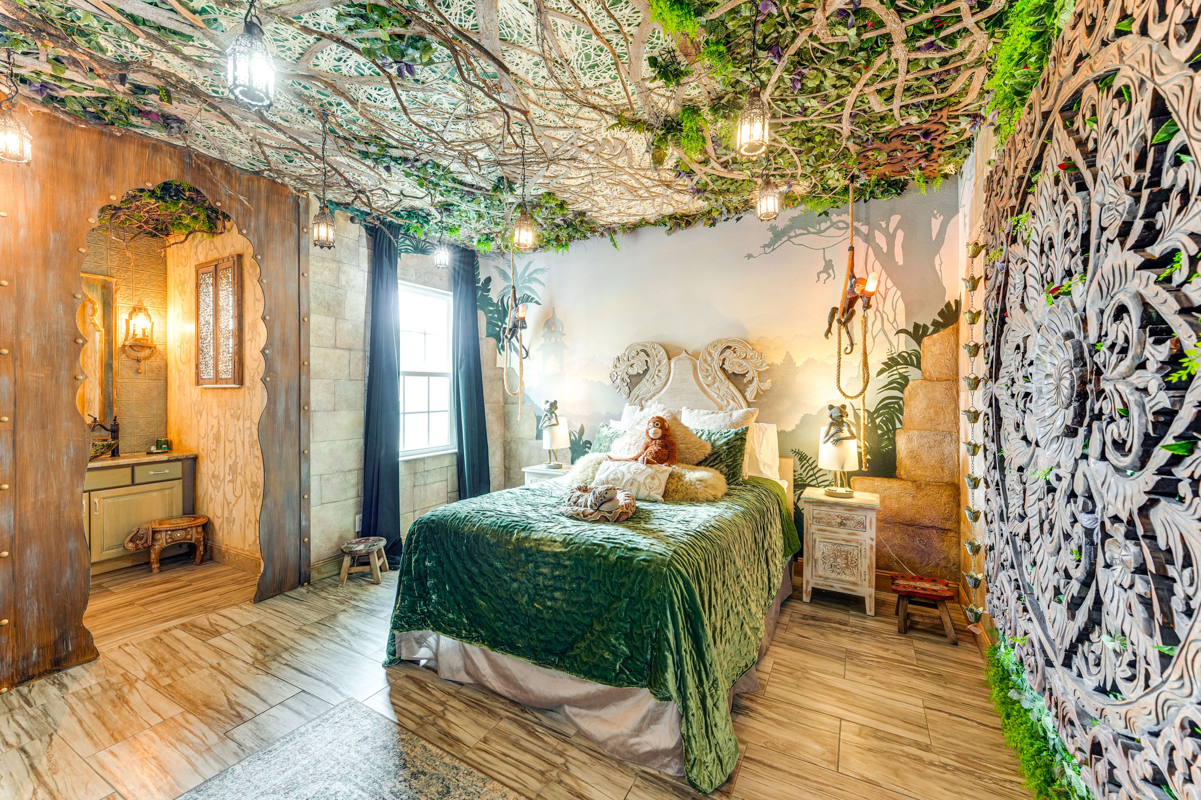 Bedroom 5 | Queen Bed | 2nd Floor
