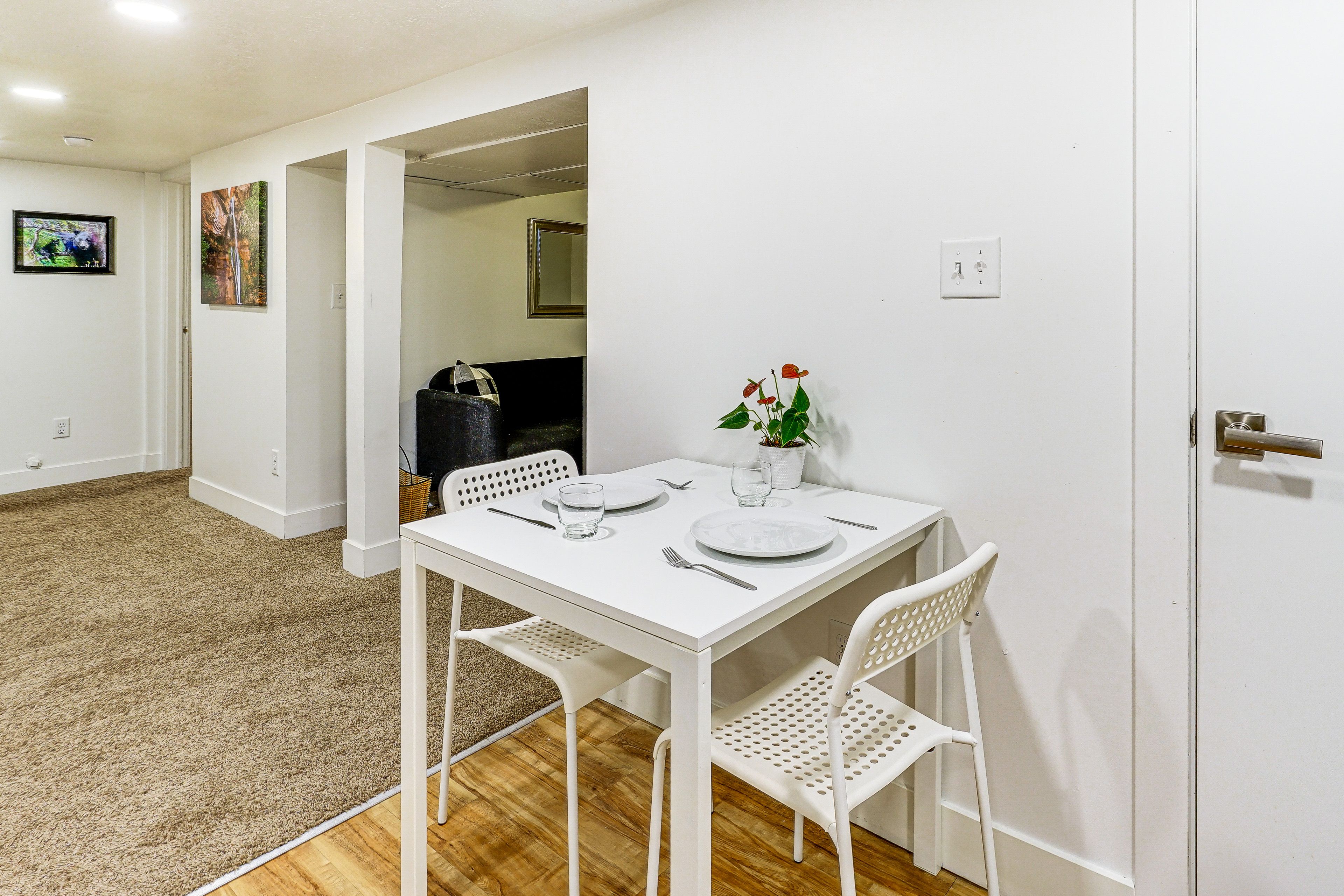 Dining Area | Dishware & Flatware