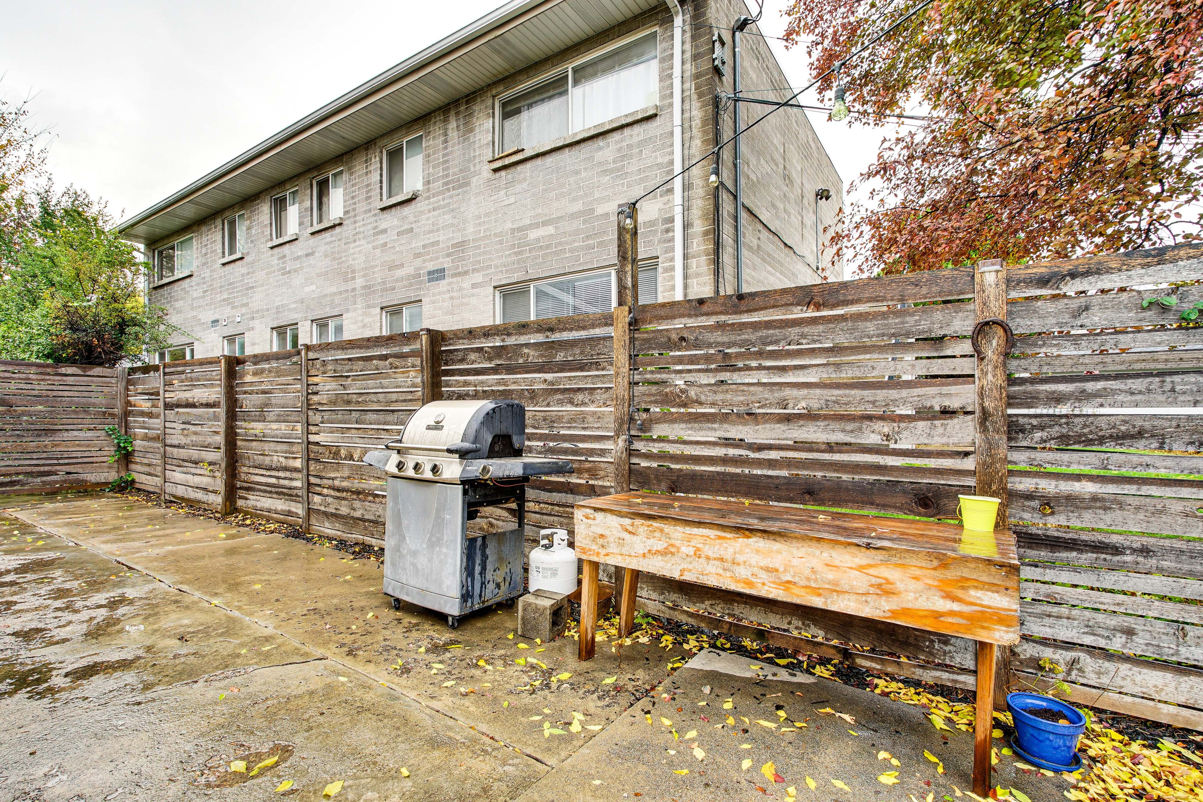 Shared Patio | Gas Grill | Outdoor Shower