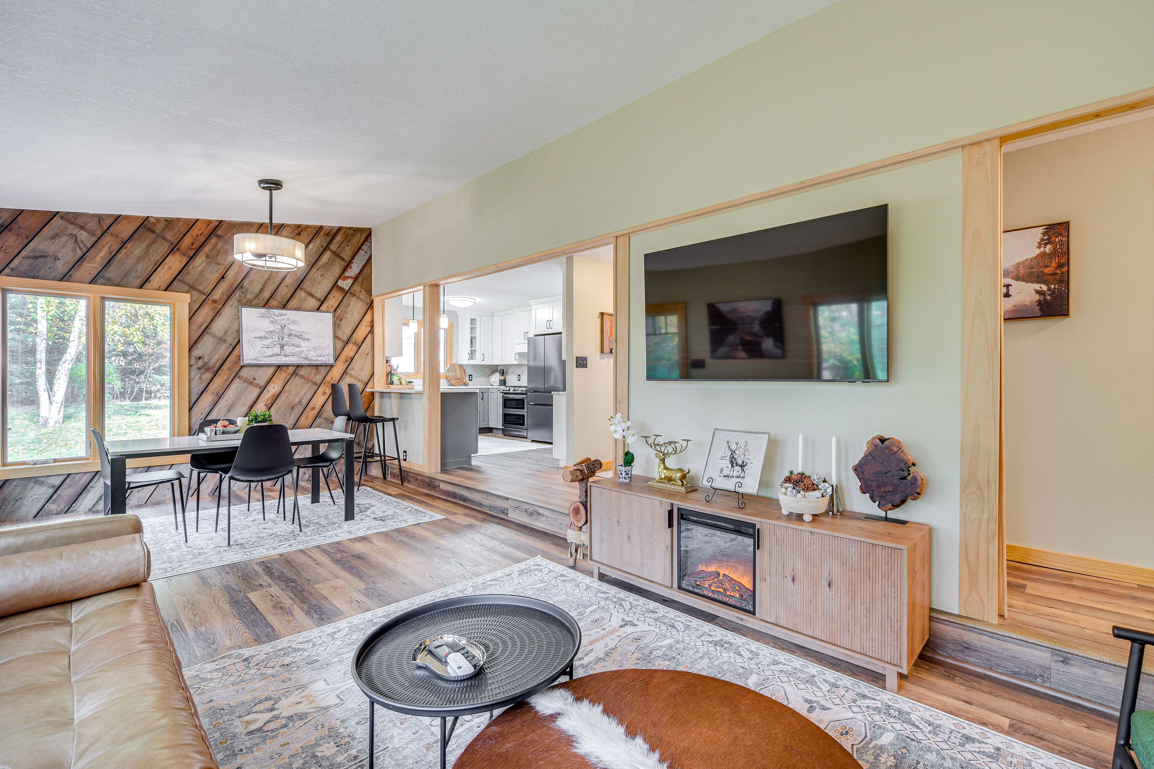 Living Area | TV | Electric Fireplace | Board Games