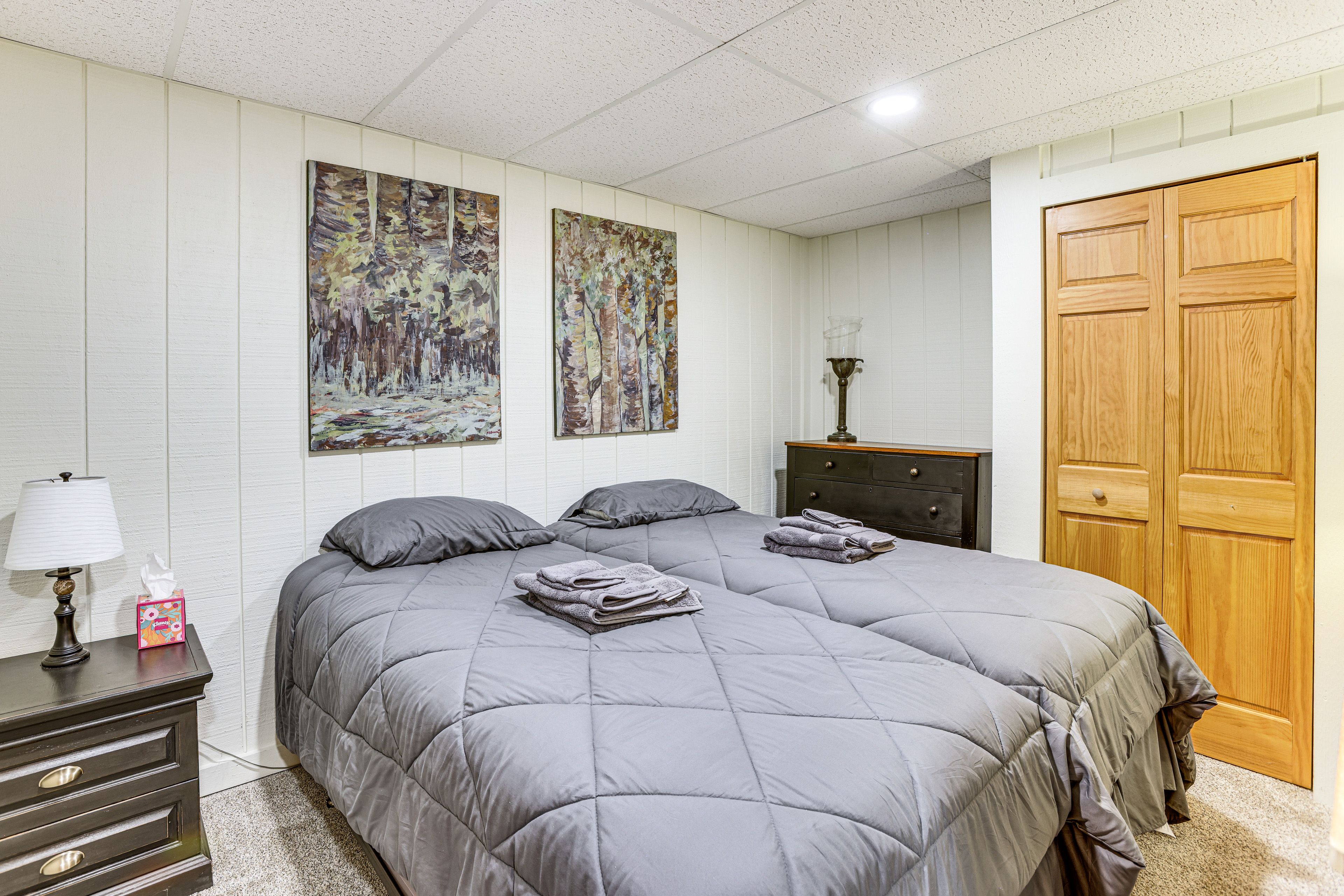 Bedroom 3 | 2 Twin Beds | Basement Level