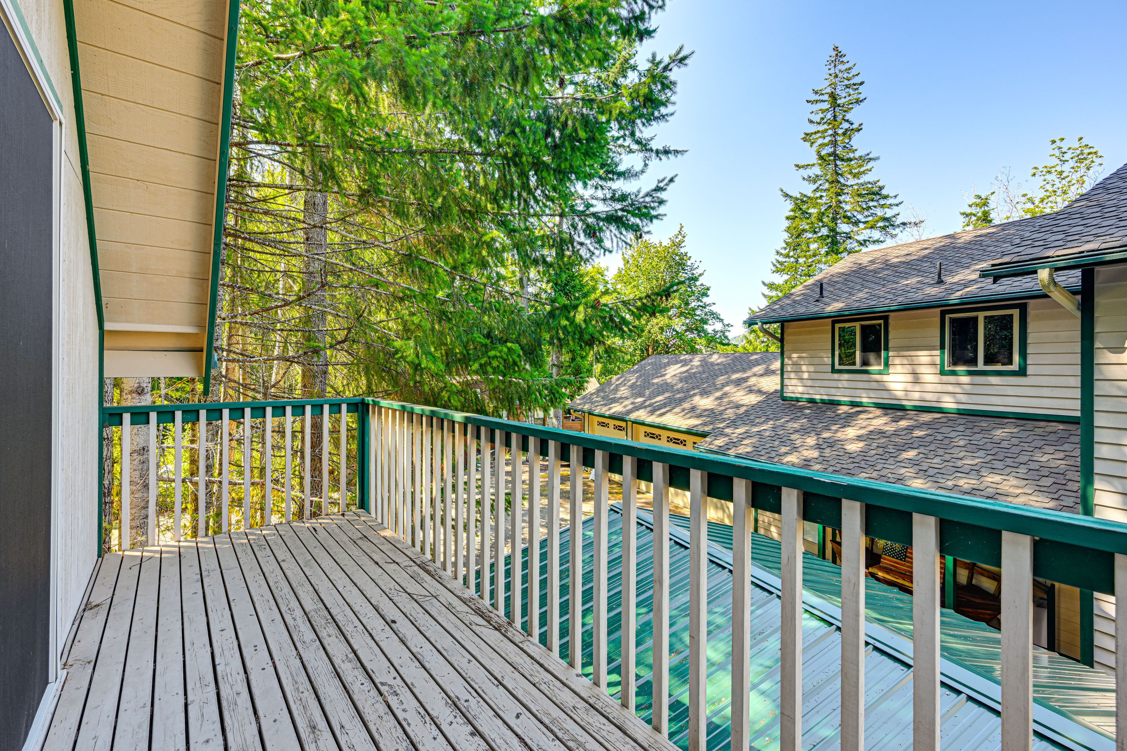 Private Deck | Lake Views