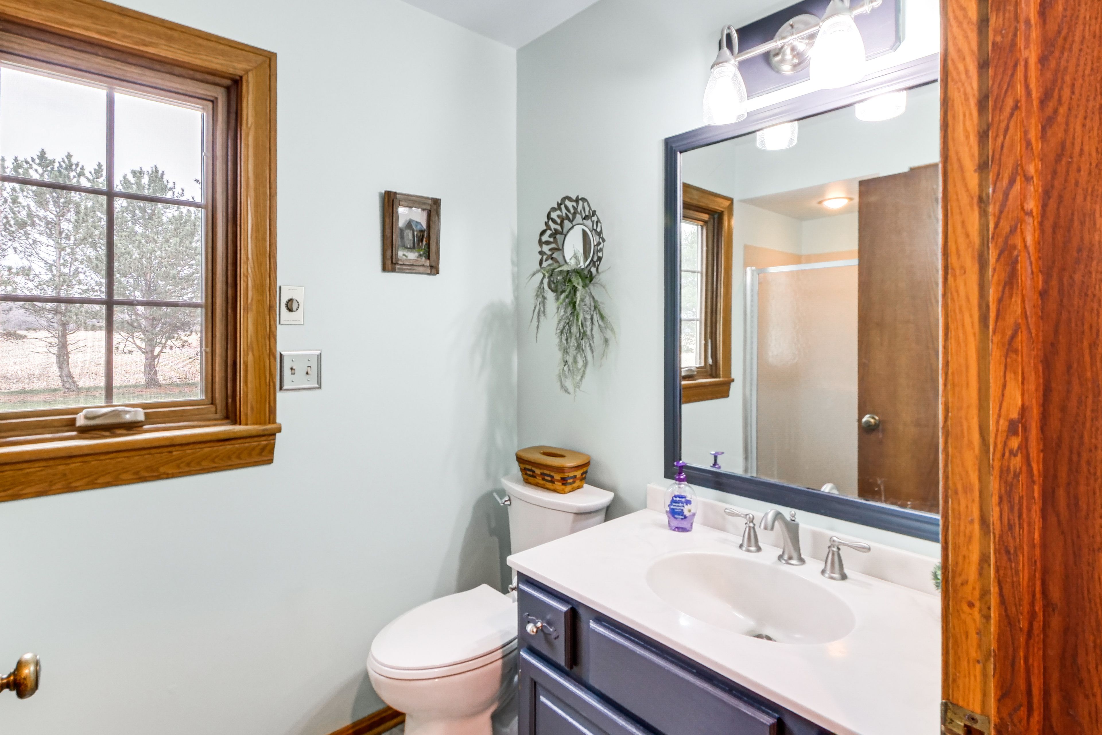 Full Bathroom | 1st Floor