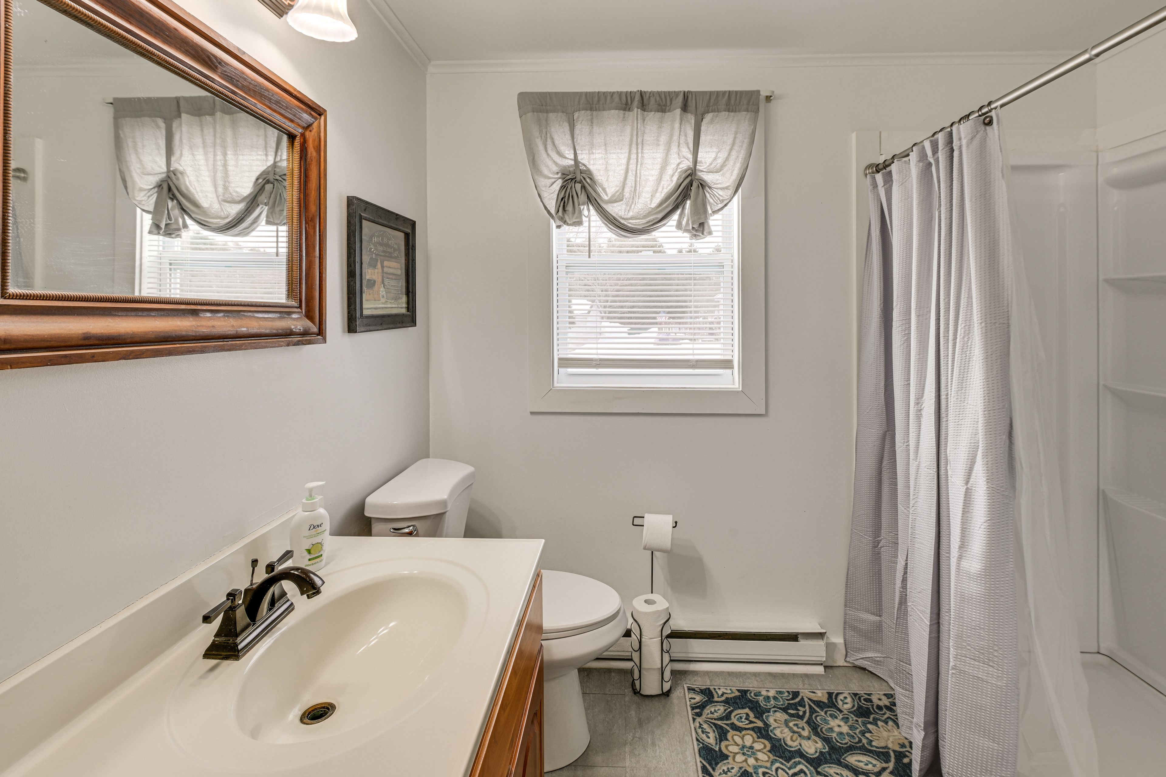 Full Bathroom