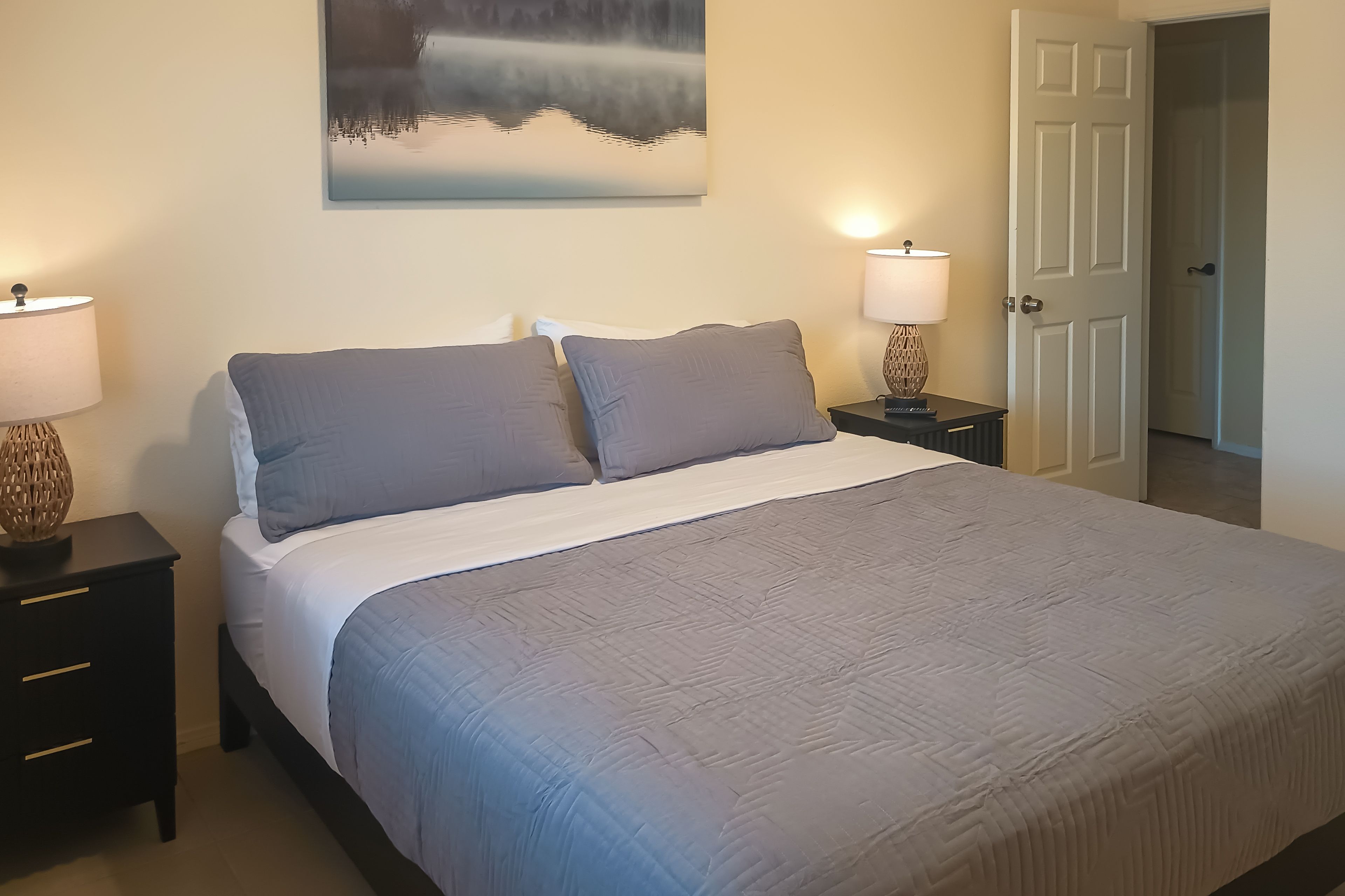 Bedroom 2 | King Bed | Smart TV