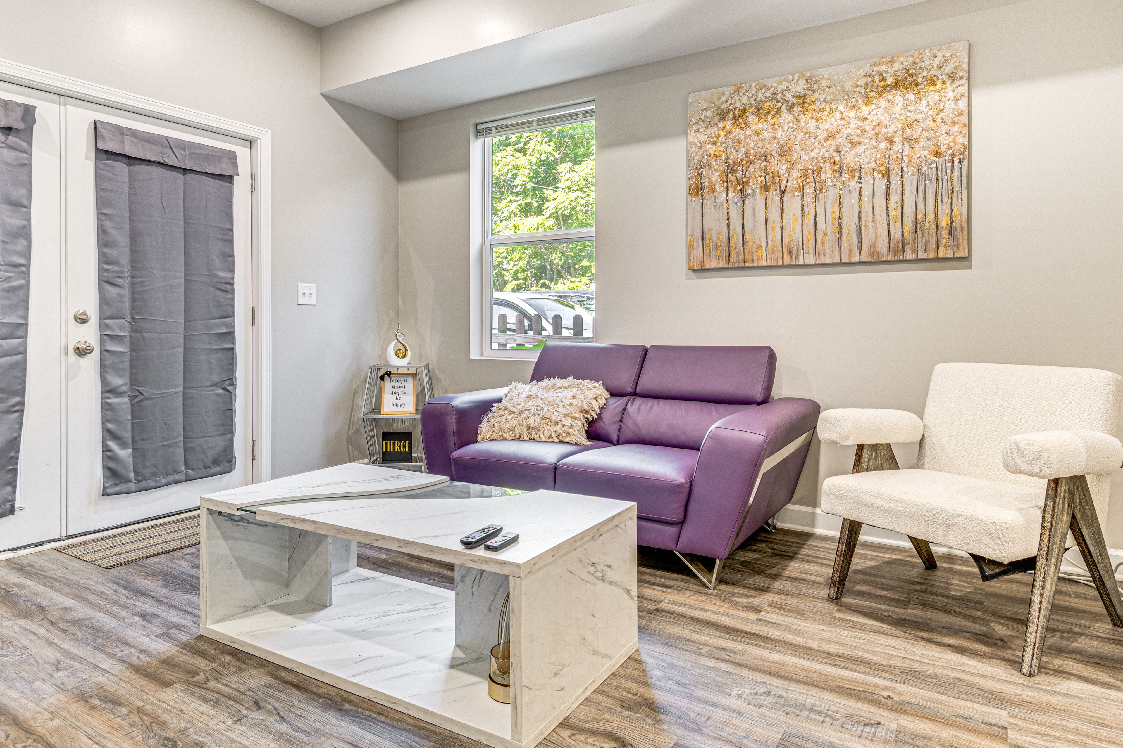 Living Room | 1st Floor | Free WiFi | Smart TV