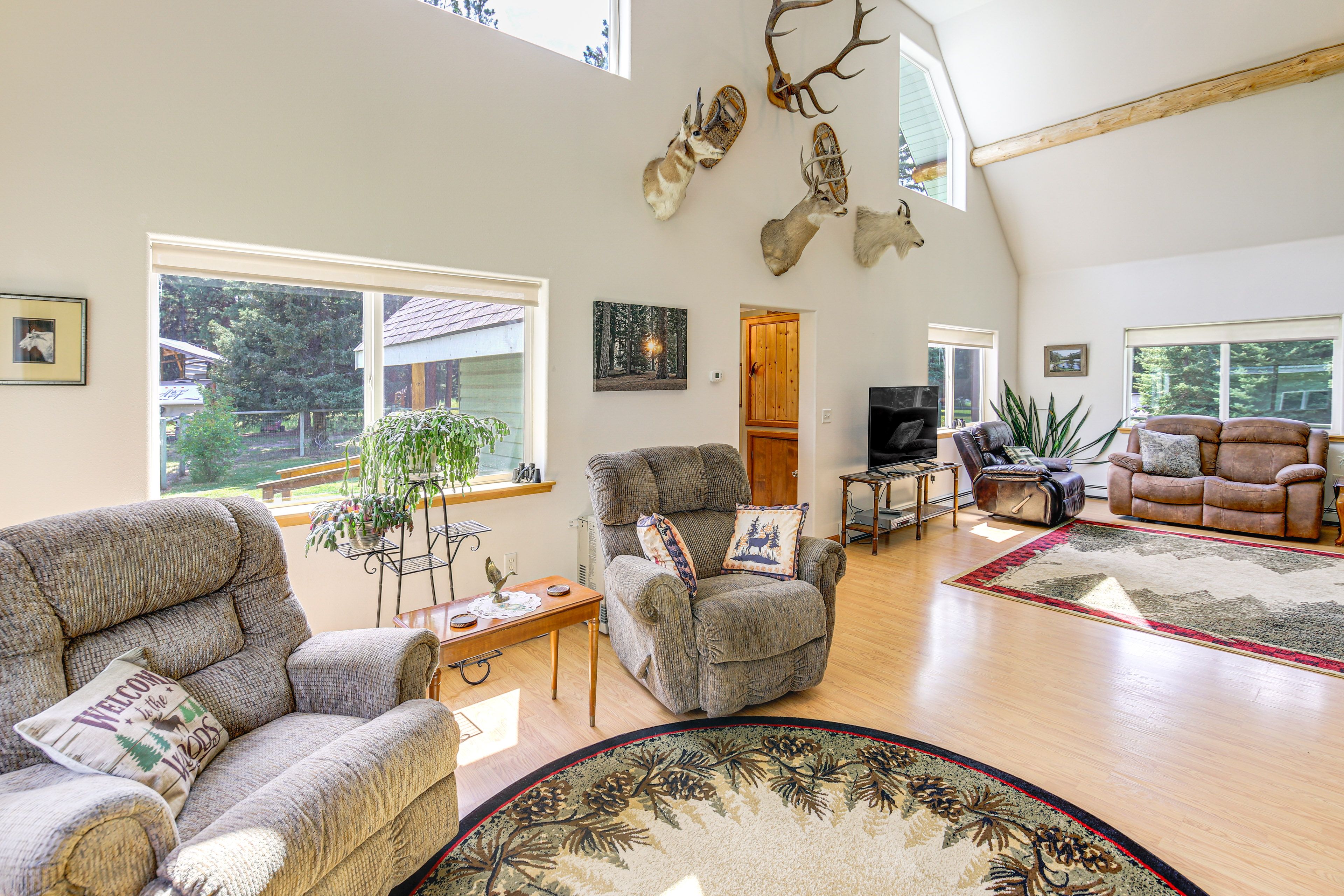 Living Room | Free WiFi | Smart TV | Wood-Burning Stove Unavailable | 1st Floor