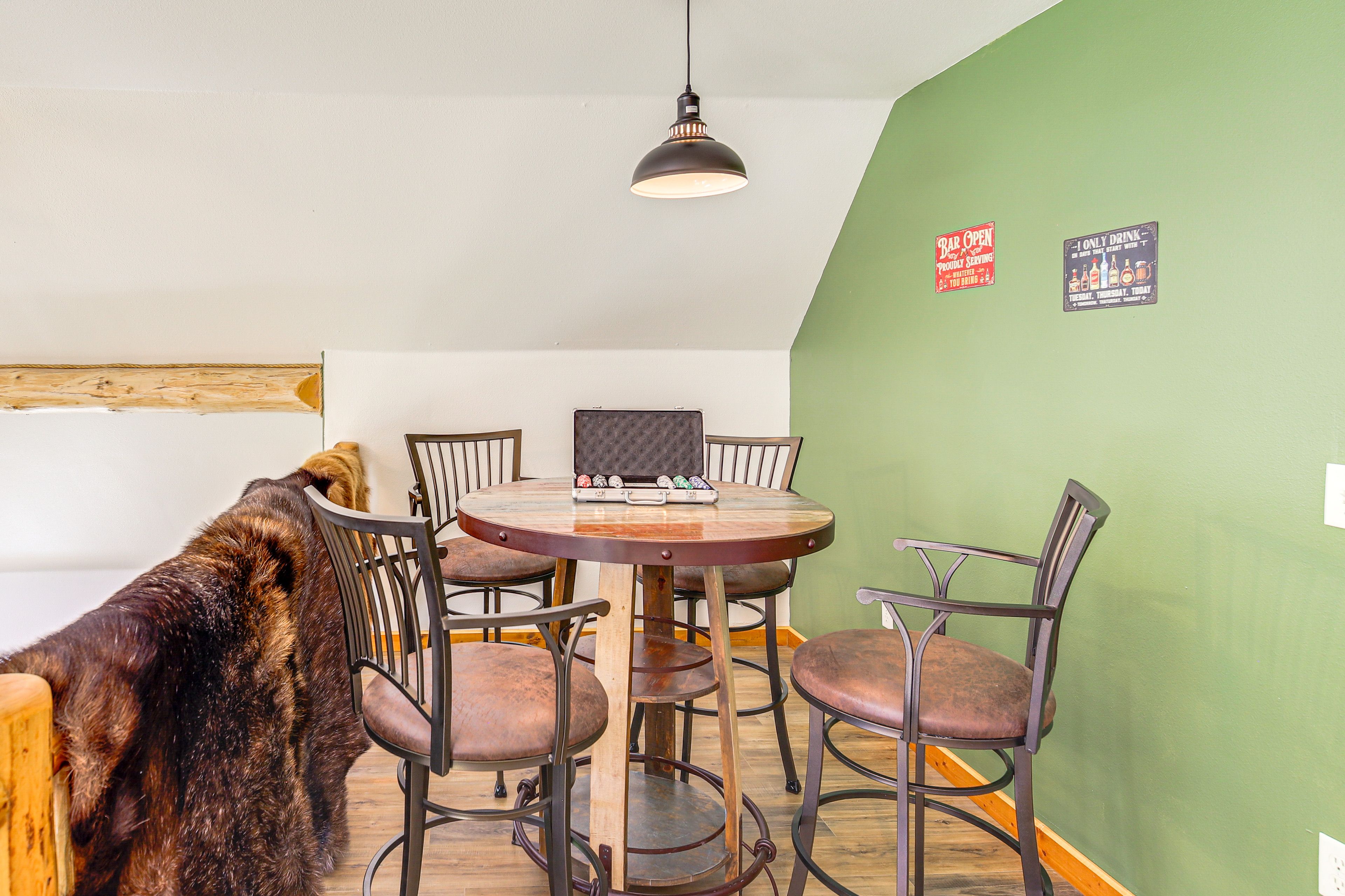 Loft | Poker Table | 2nd Floor