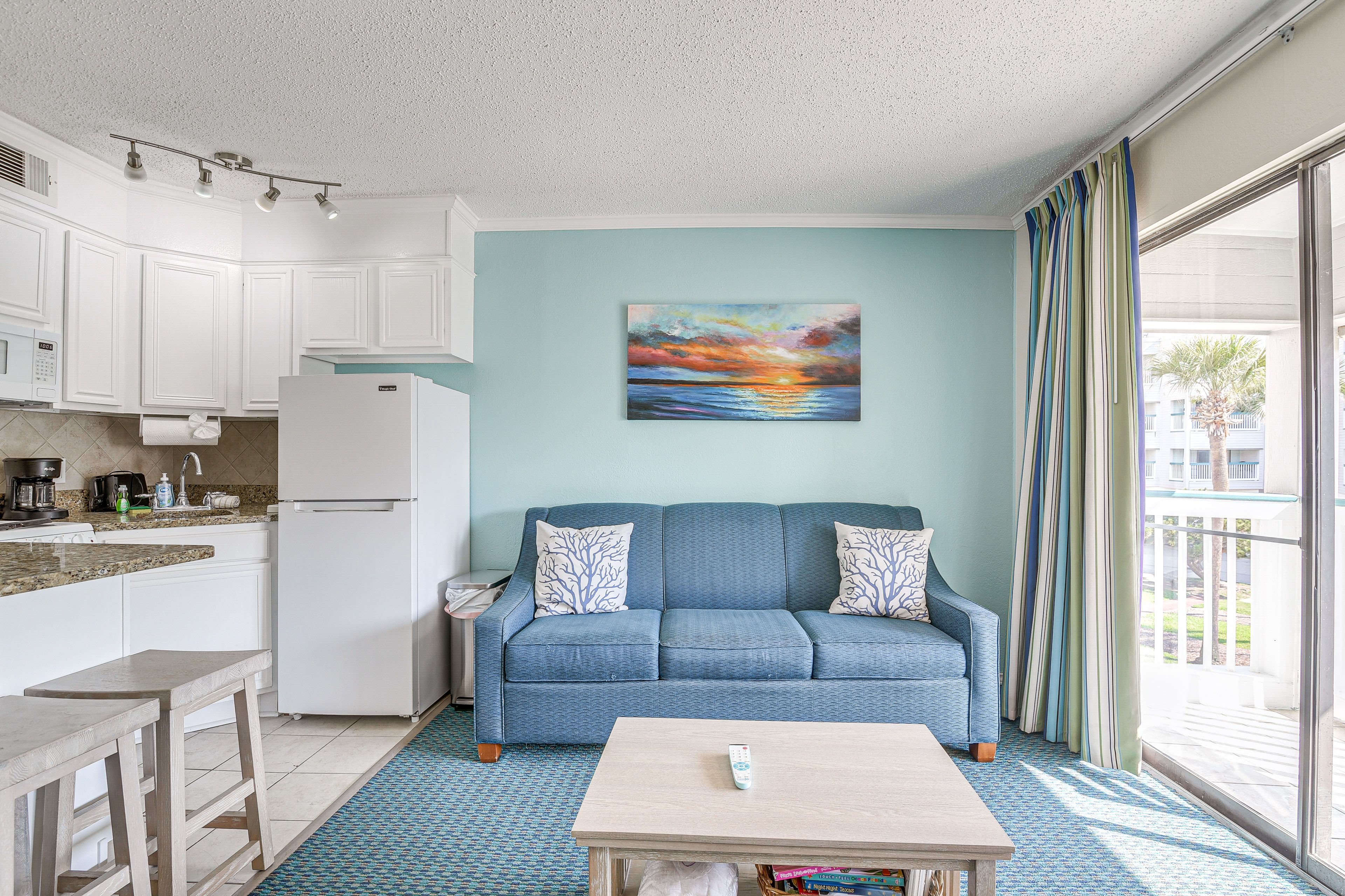 Living Room | Queen Sleeper Sofa | Flat-Screen TV w/ Cable