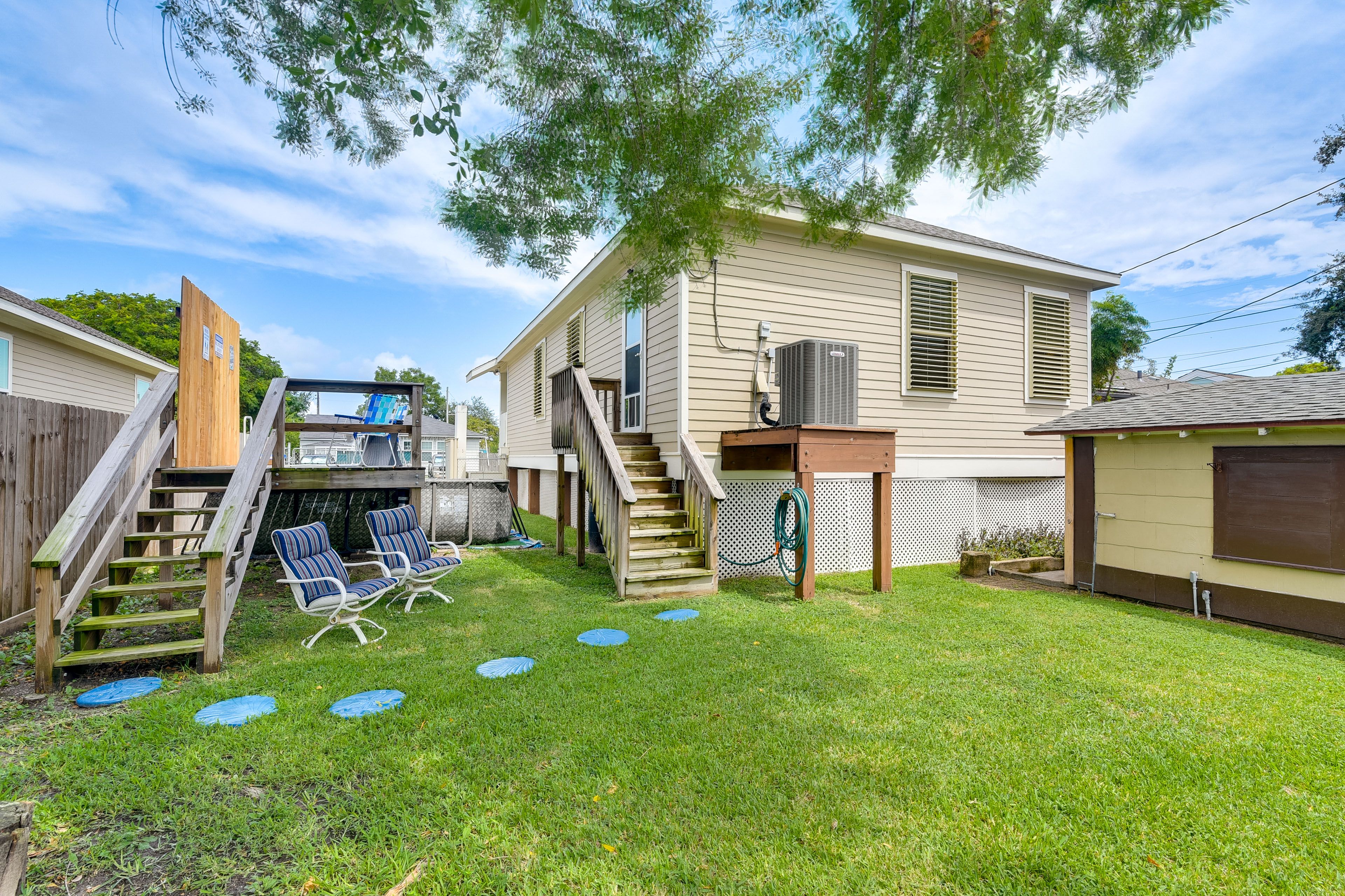 Backyard  | Grill | Fire Pit