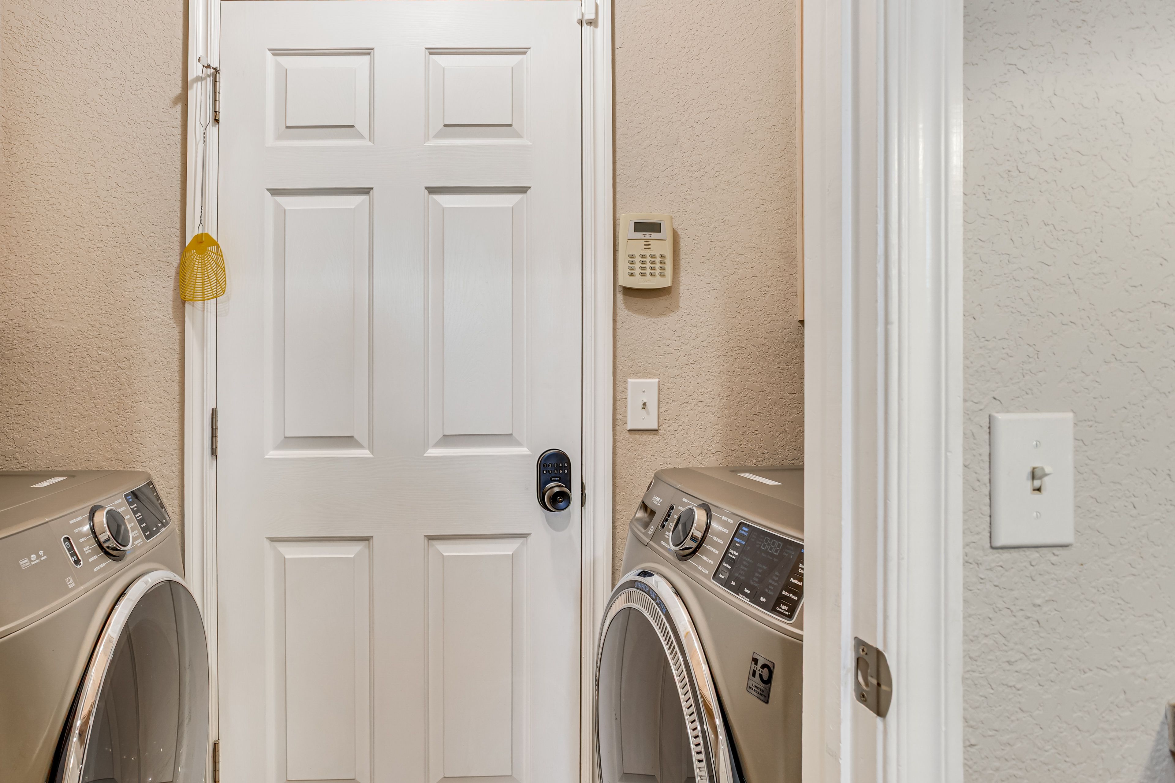 Laundry Area | Washer/Dryer