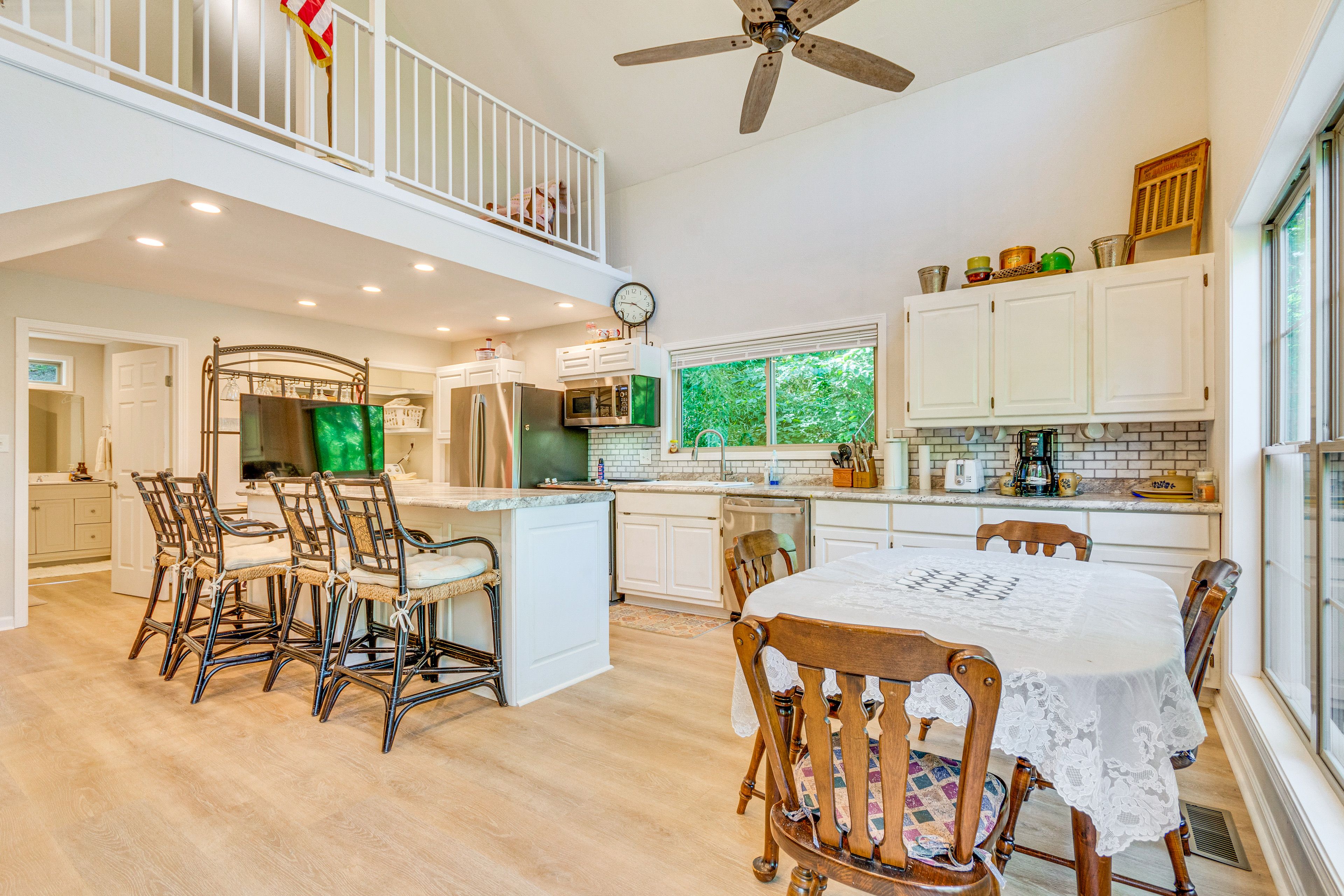 Dining Table | Dishware & Flatware | 1st Floor