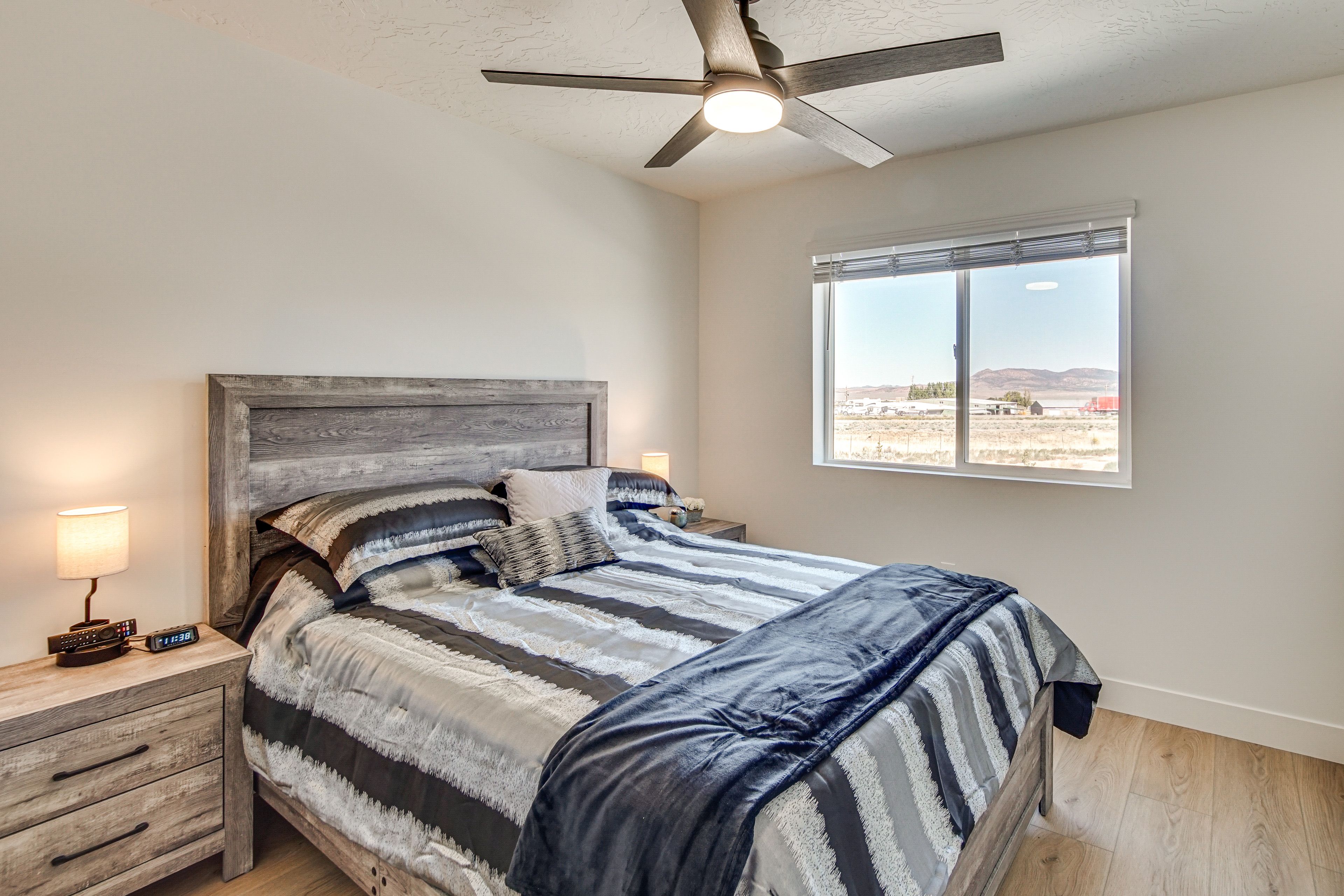 Bedroom 2 | 2nd Floor | Queen Bed