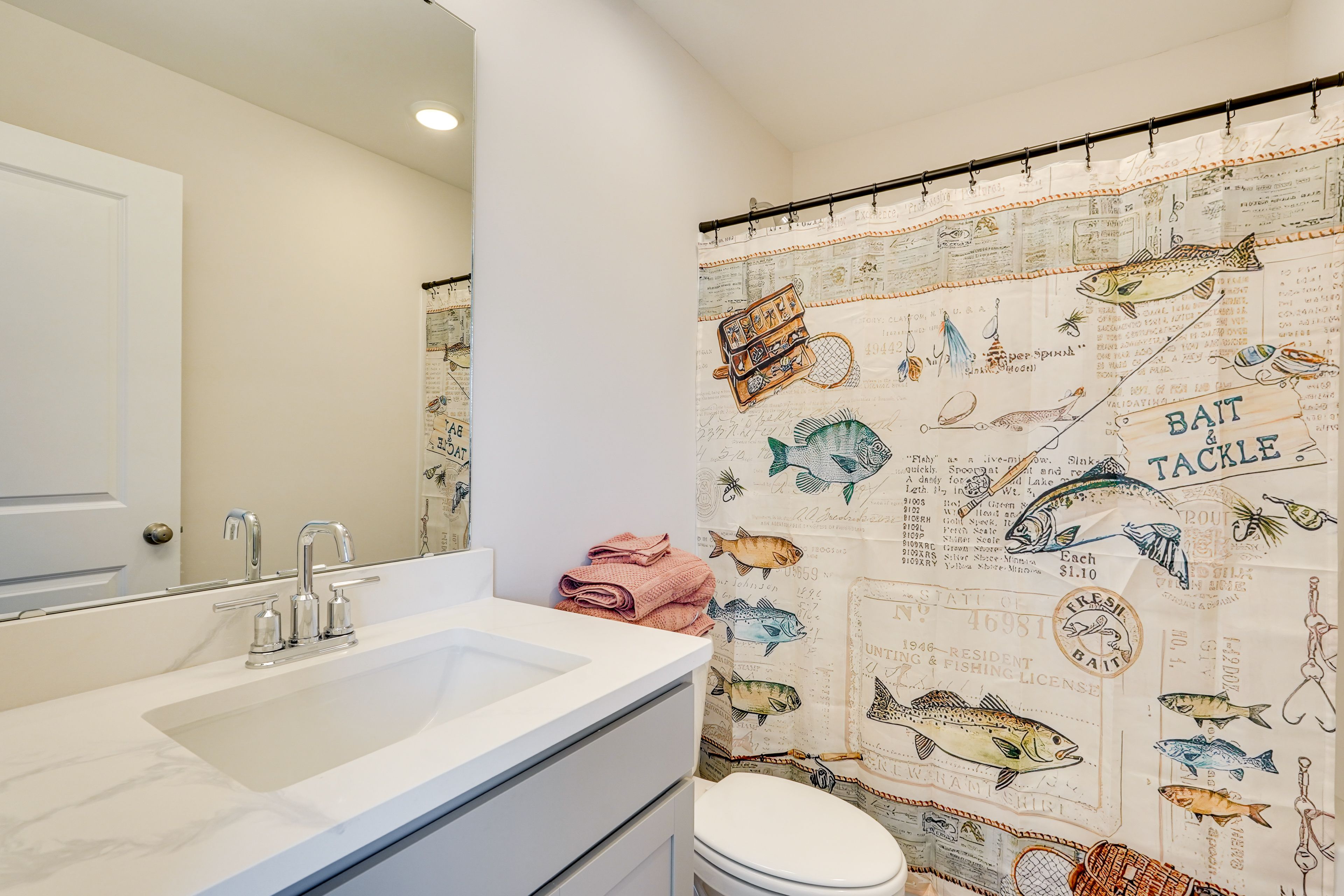 Full Bathroom | 3rd Floor