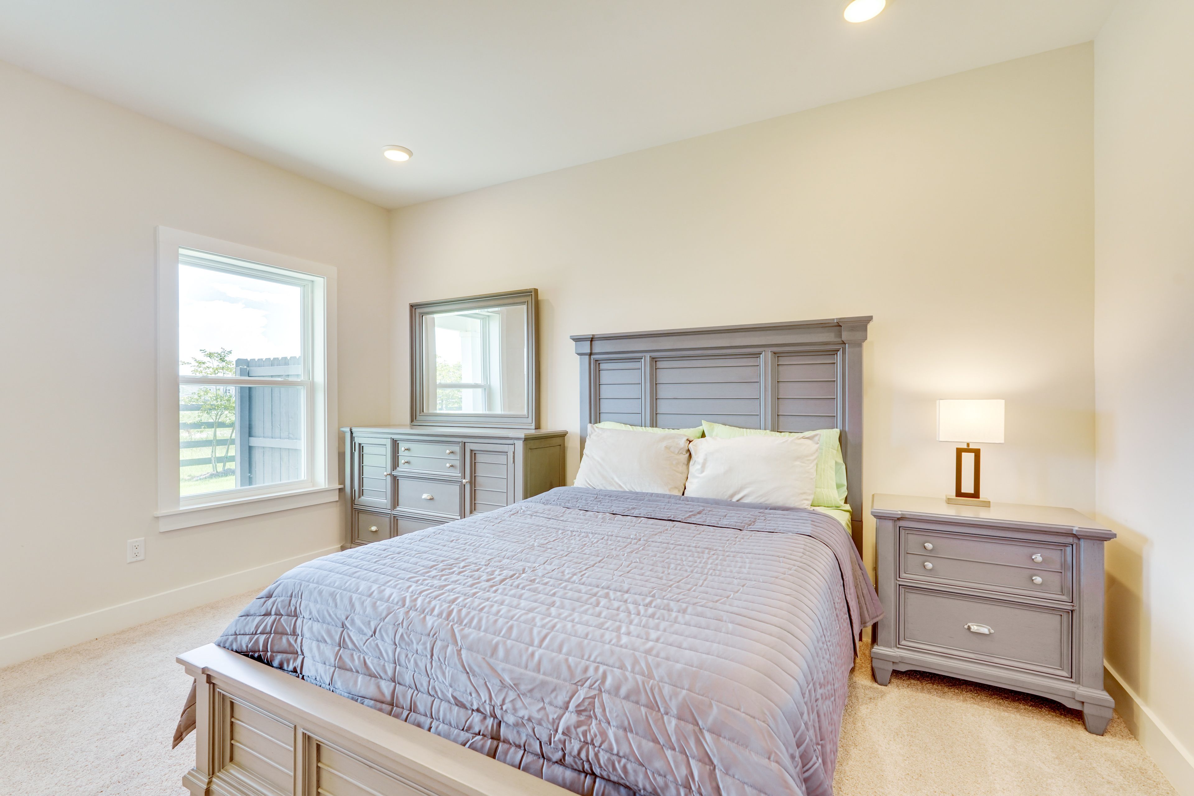 Bedroom 1 | Queen Bed | 1st Floor | En-Suite Bathroom