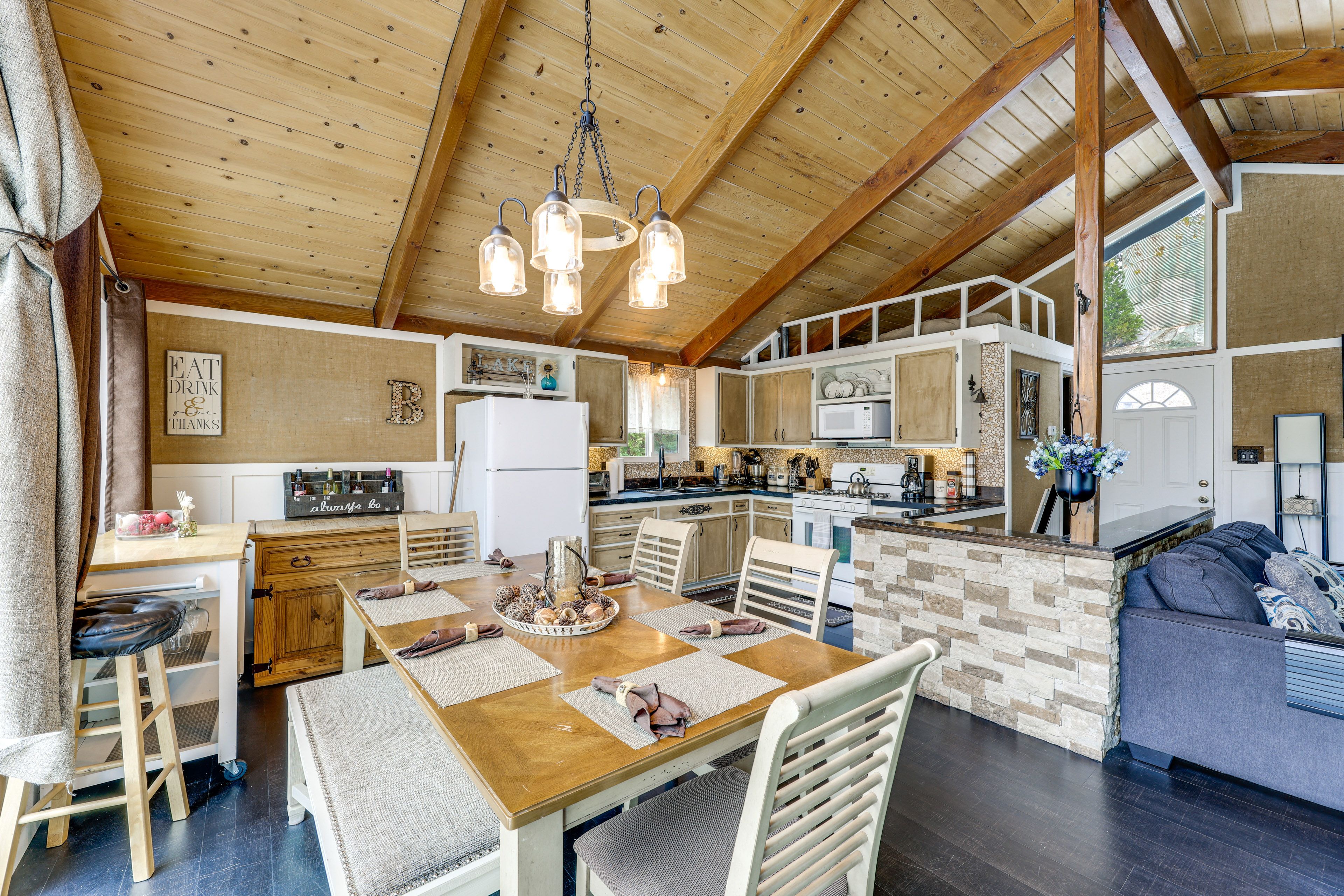 Dining Area | Main Level | Dishware & Flatware