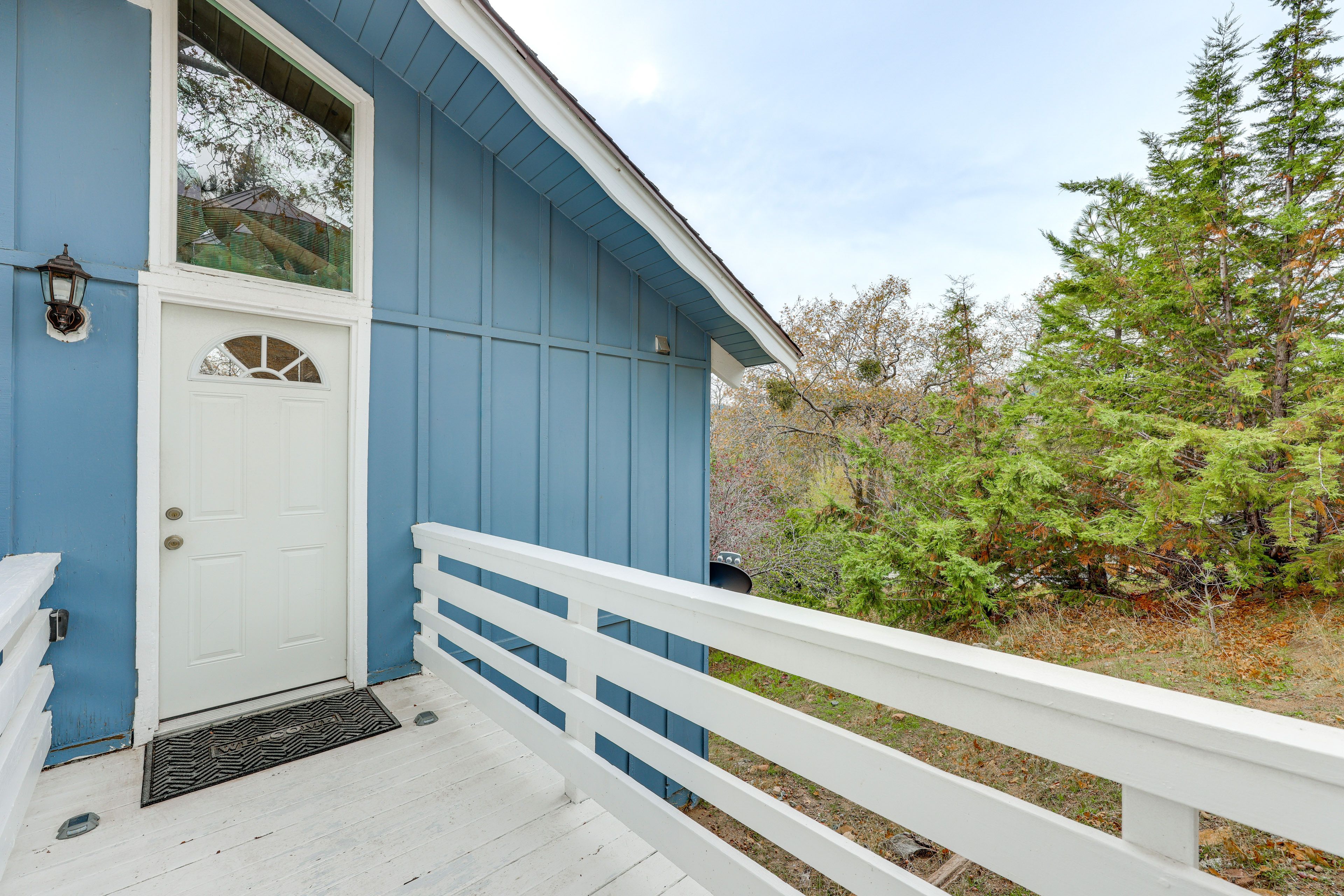 Front Entrance | Main Level