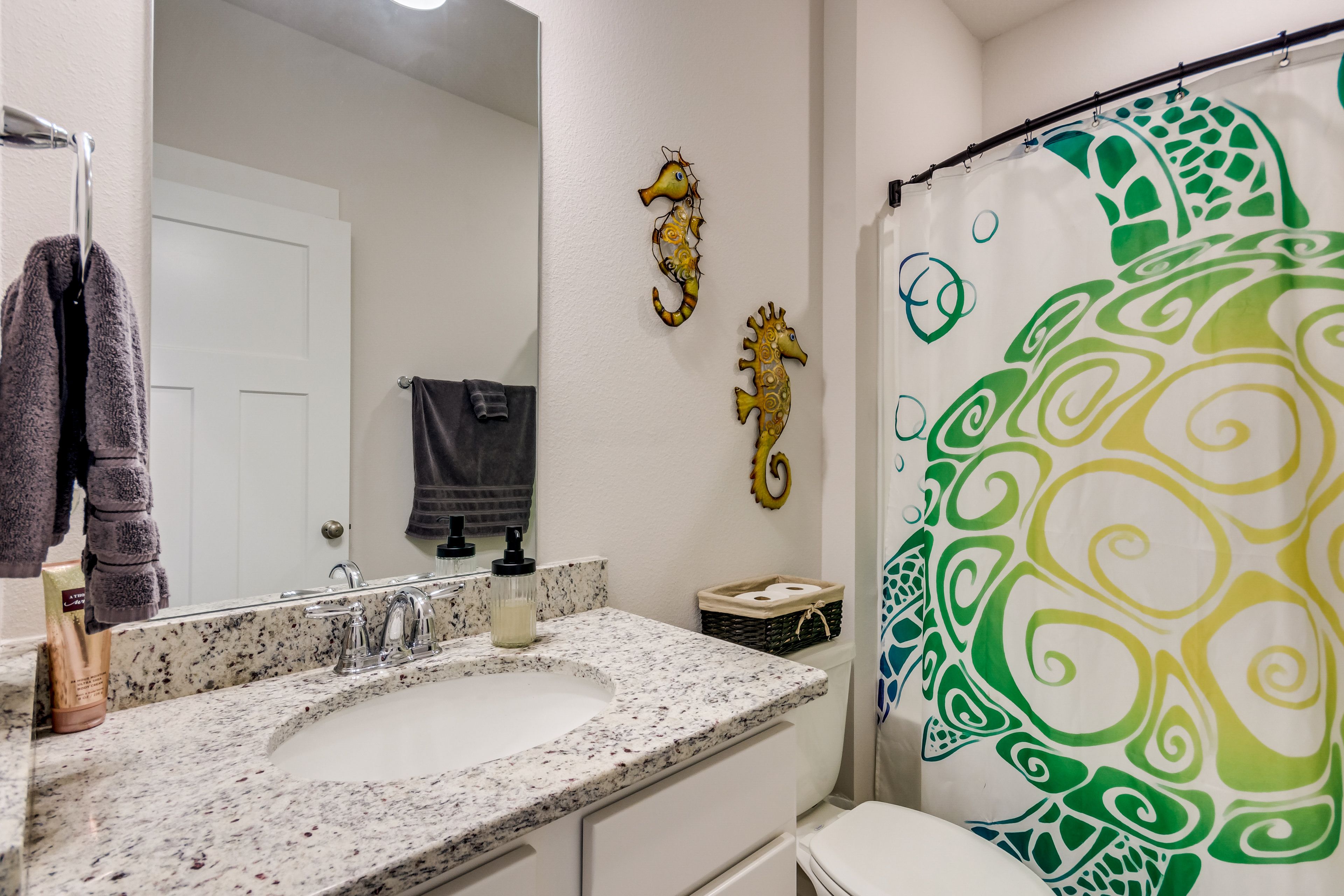 Full Bathroom