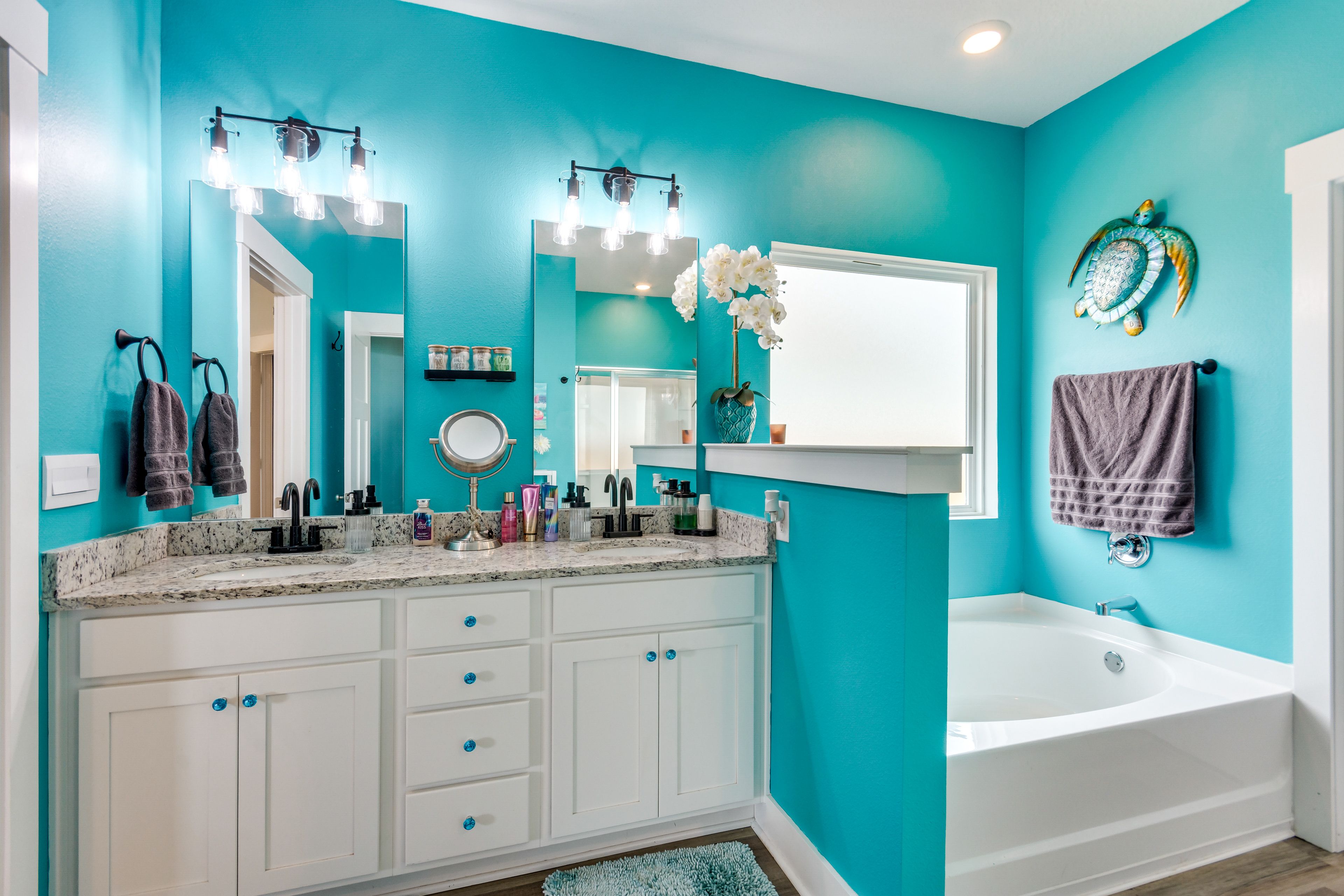 En-Suite Bathroom