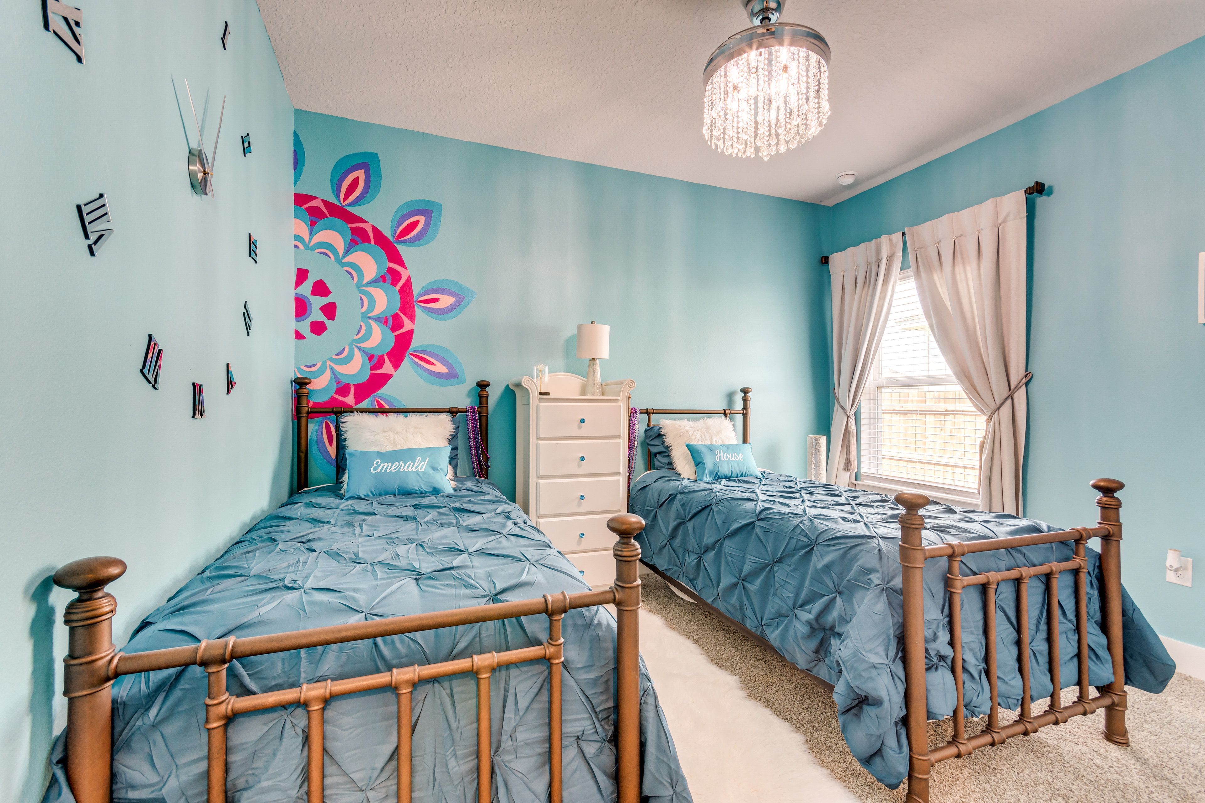 Bedroom 3 | 2 Twin XL Beds