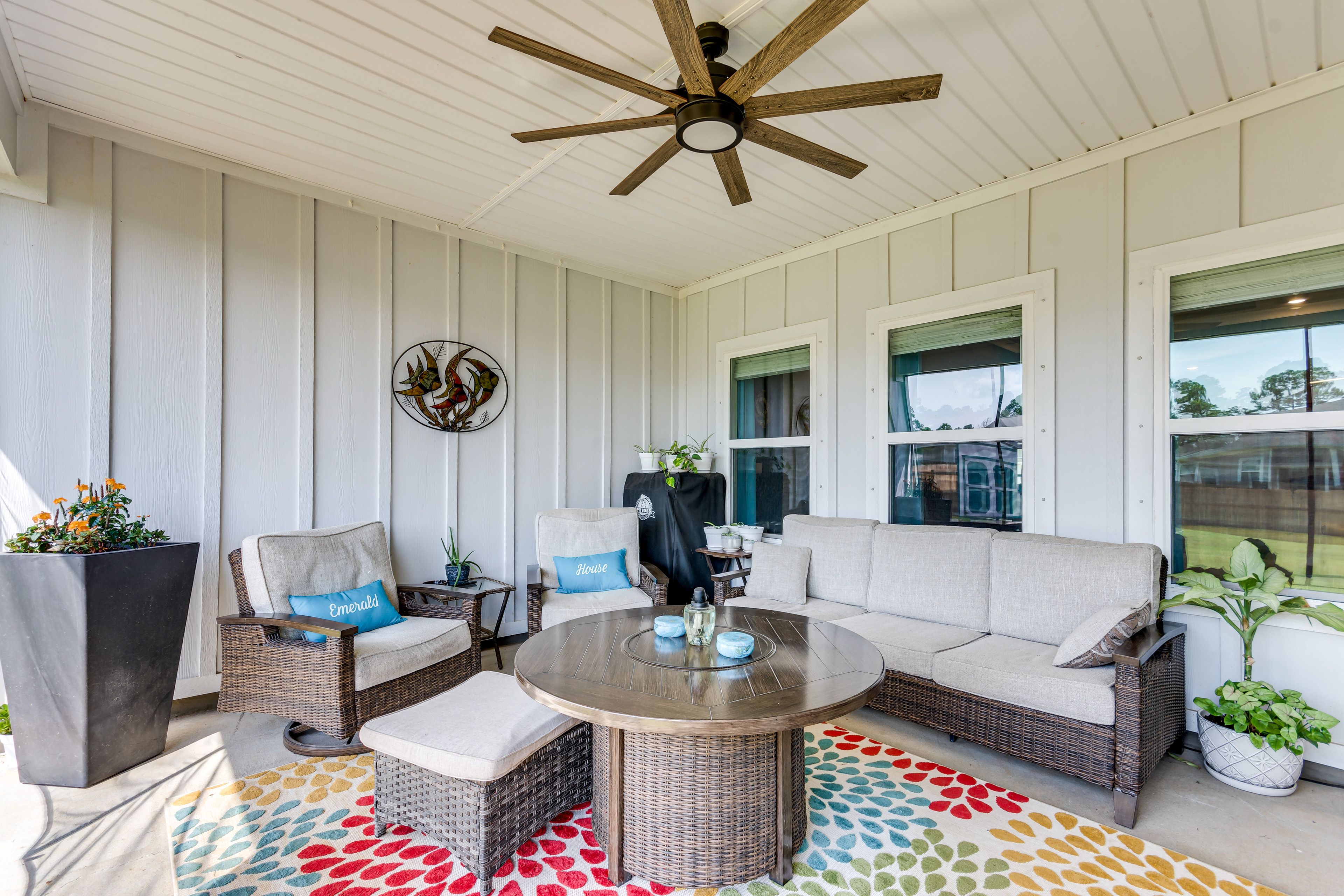Screened Lanai | TV | Mini Fridge
