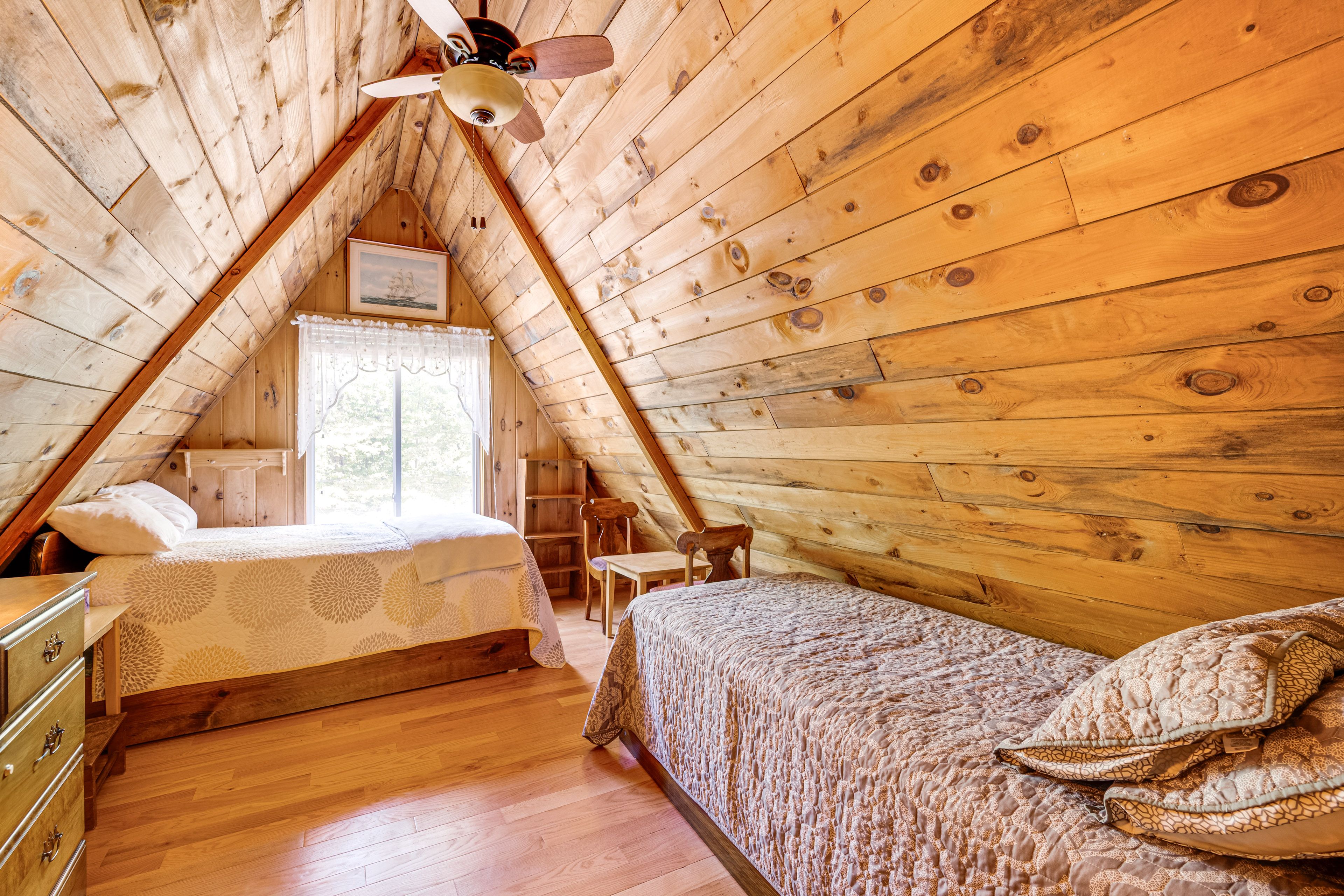 Bedroom (w/ Closable Door for Privacy) | Full Bed | Twin Bed | Upper Level