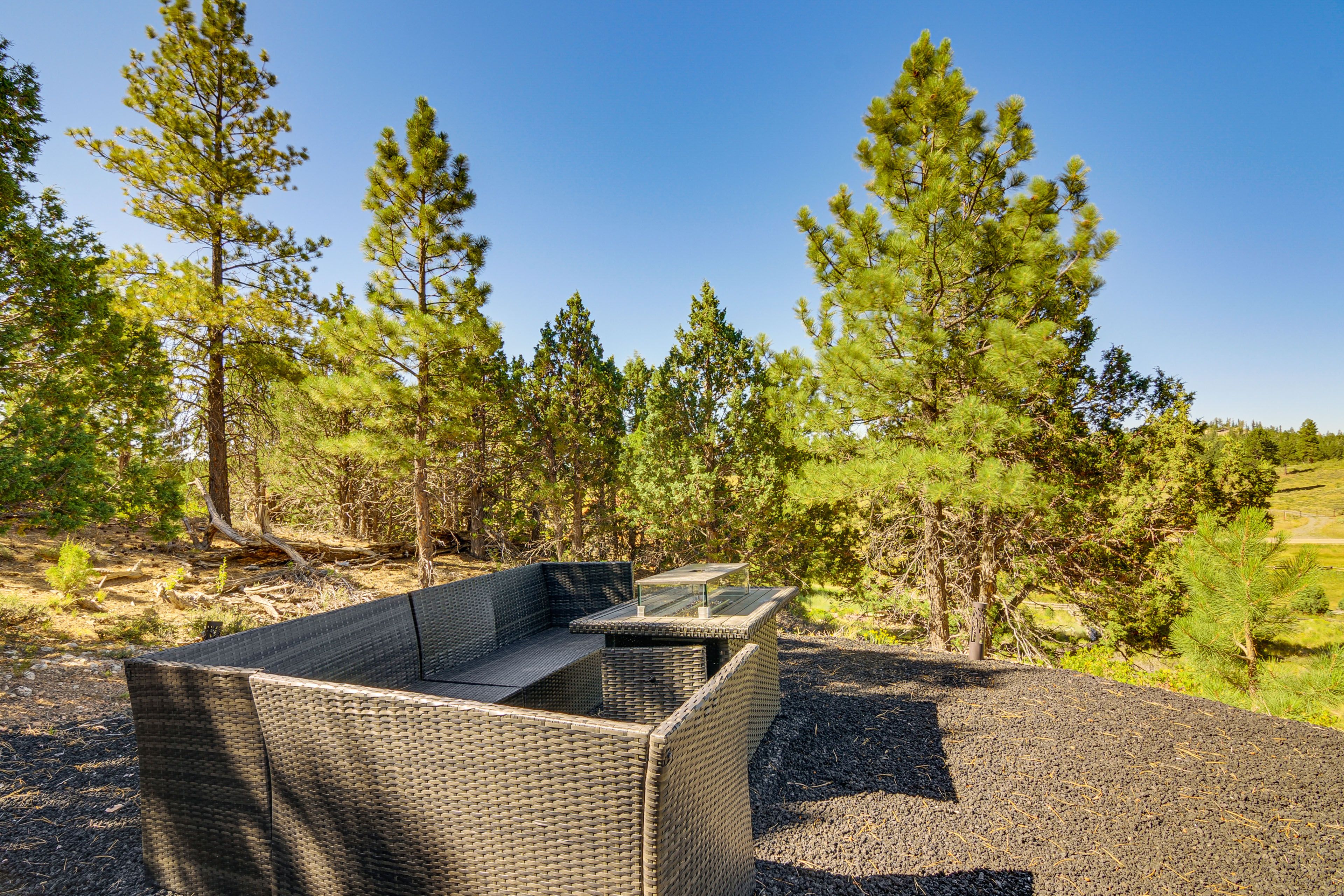 Gas Fire Pit (Propane Provided)