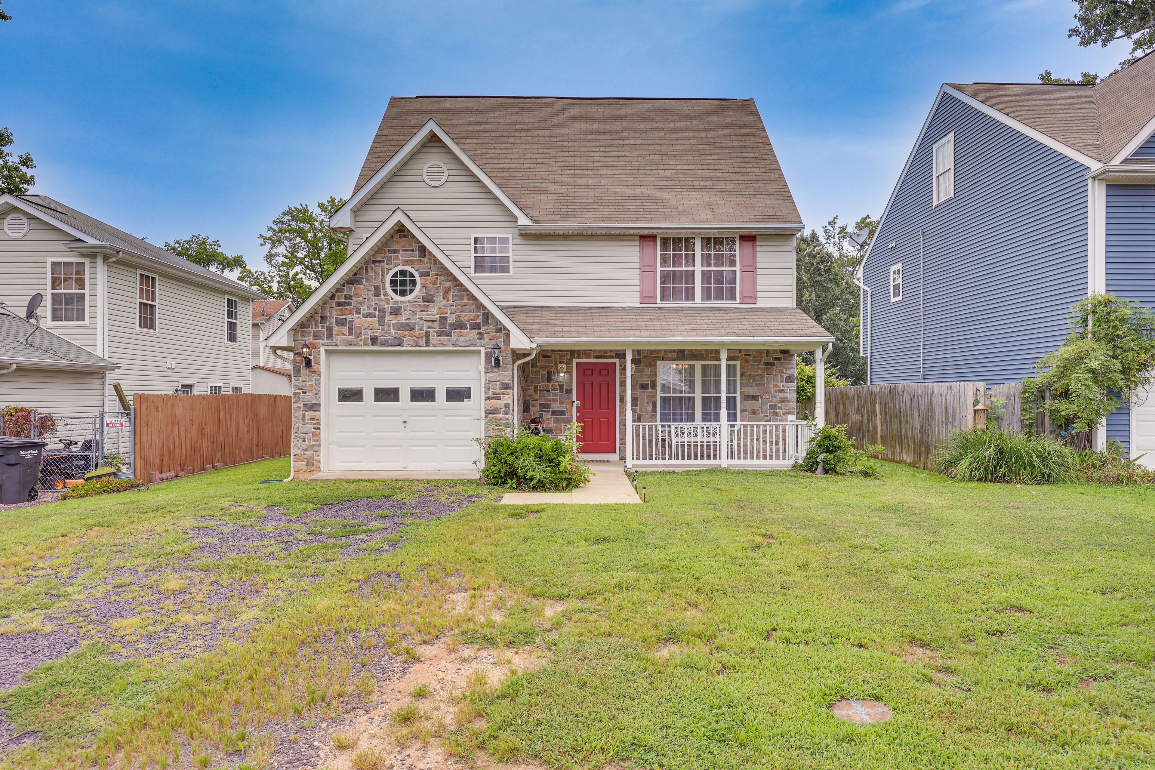 Colonial Beach Vacation Rental | 3BR | 2.5BA | 1,400 Sq Ft | 1 Step Required