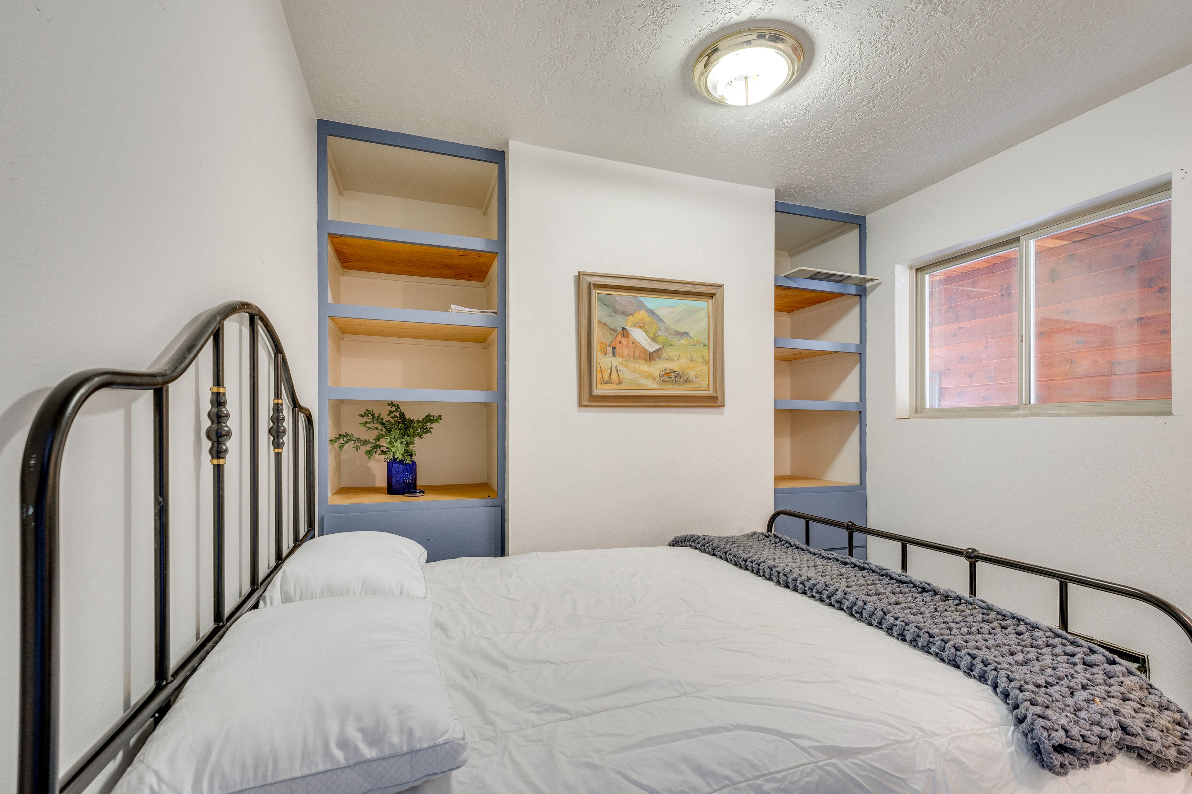 Bedroom 2 | Twin Bed