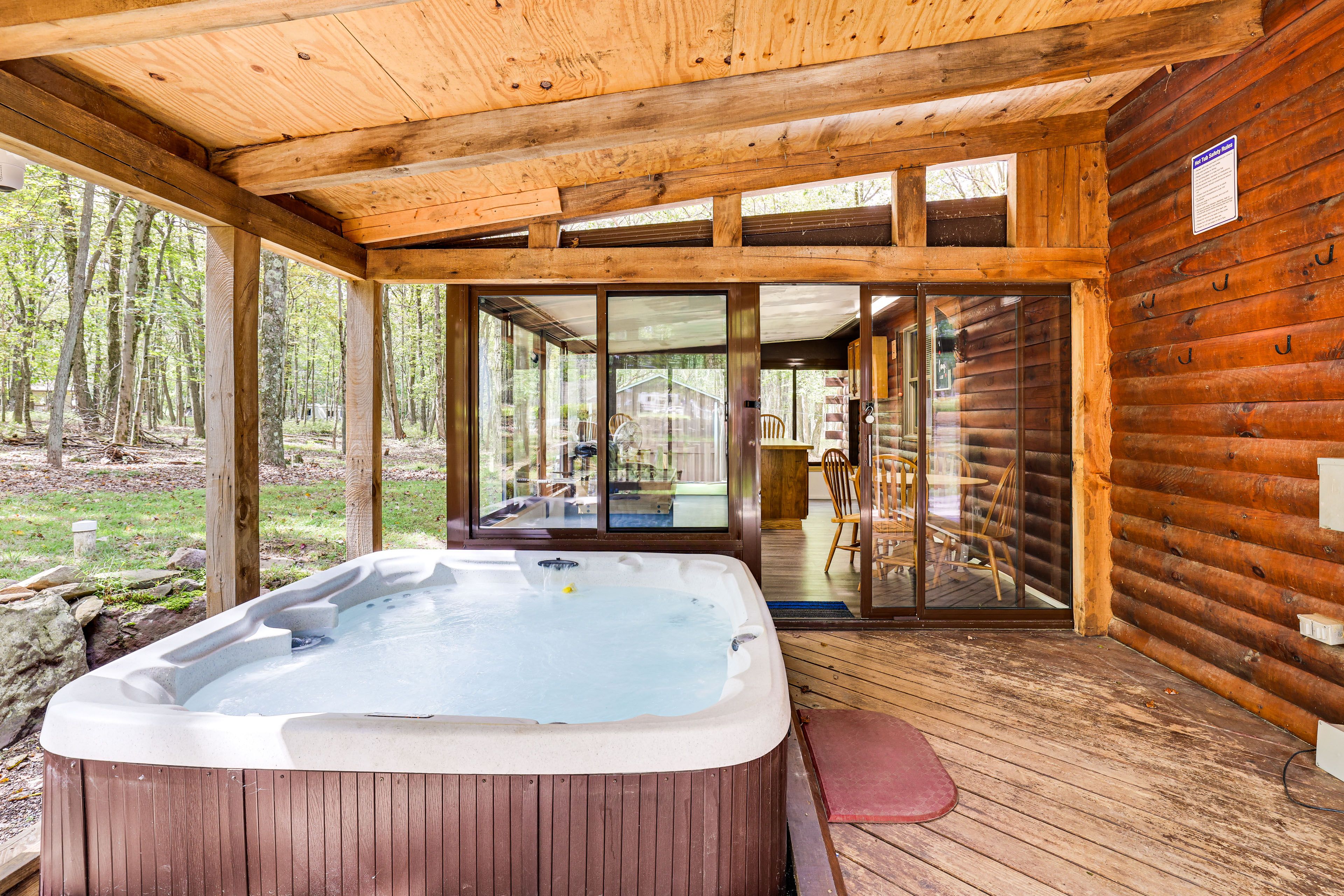 Deck | Hot Tub | Gas Grill