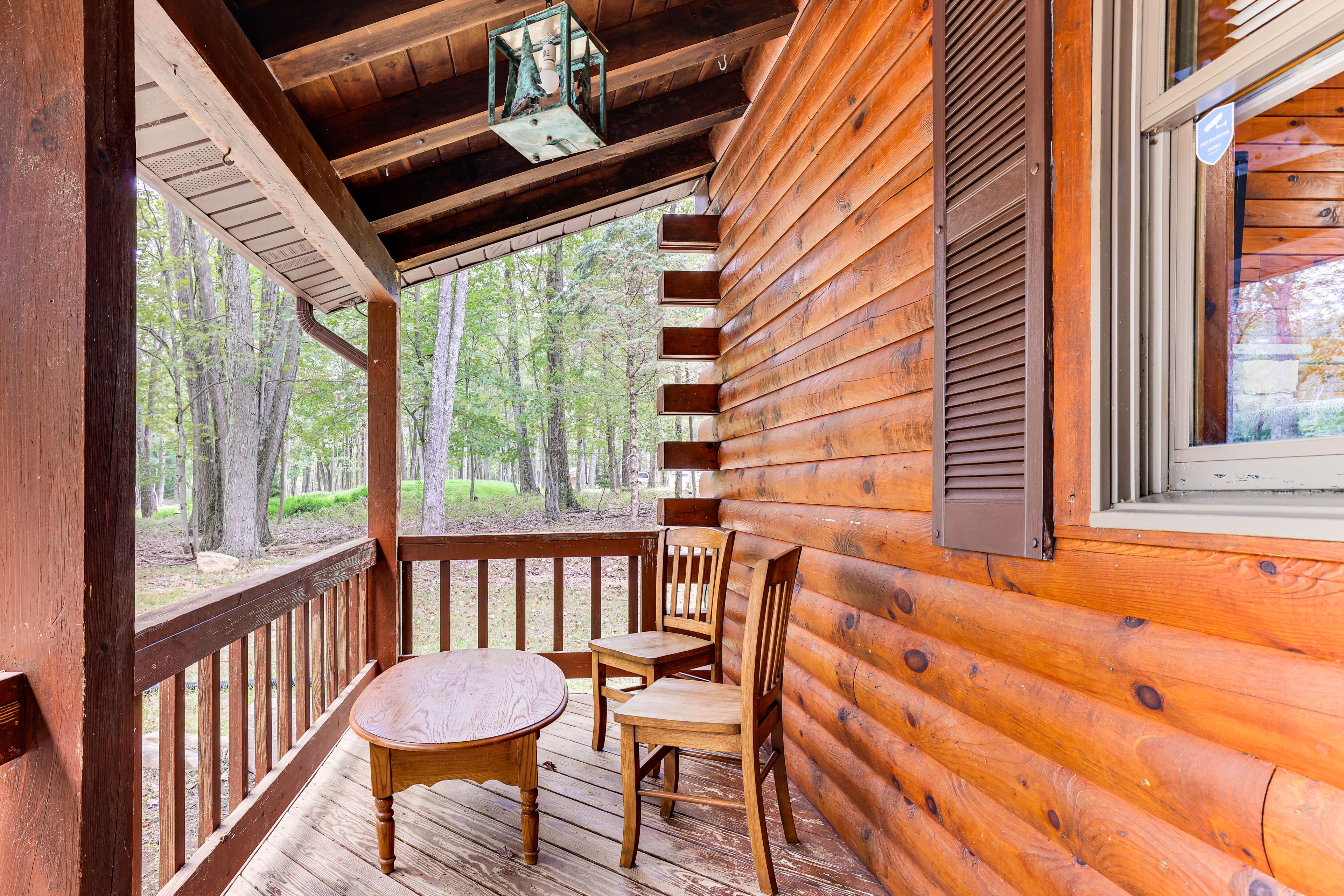 Covered Porch | Outdoor Seating