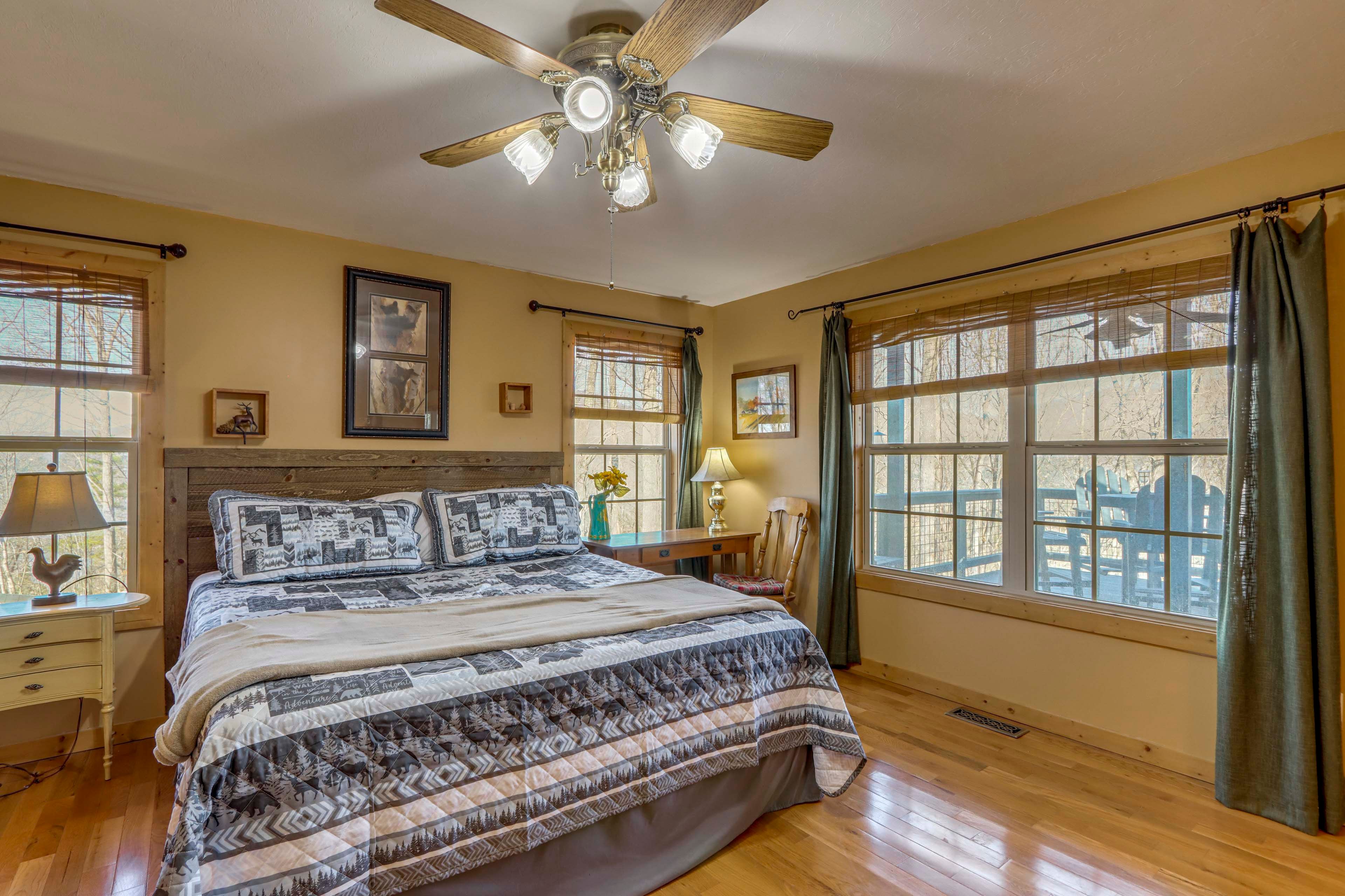 Bedroom 1 | 1st Floor | King Bed