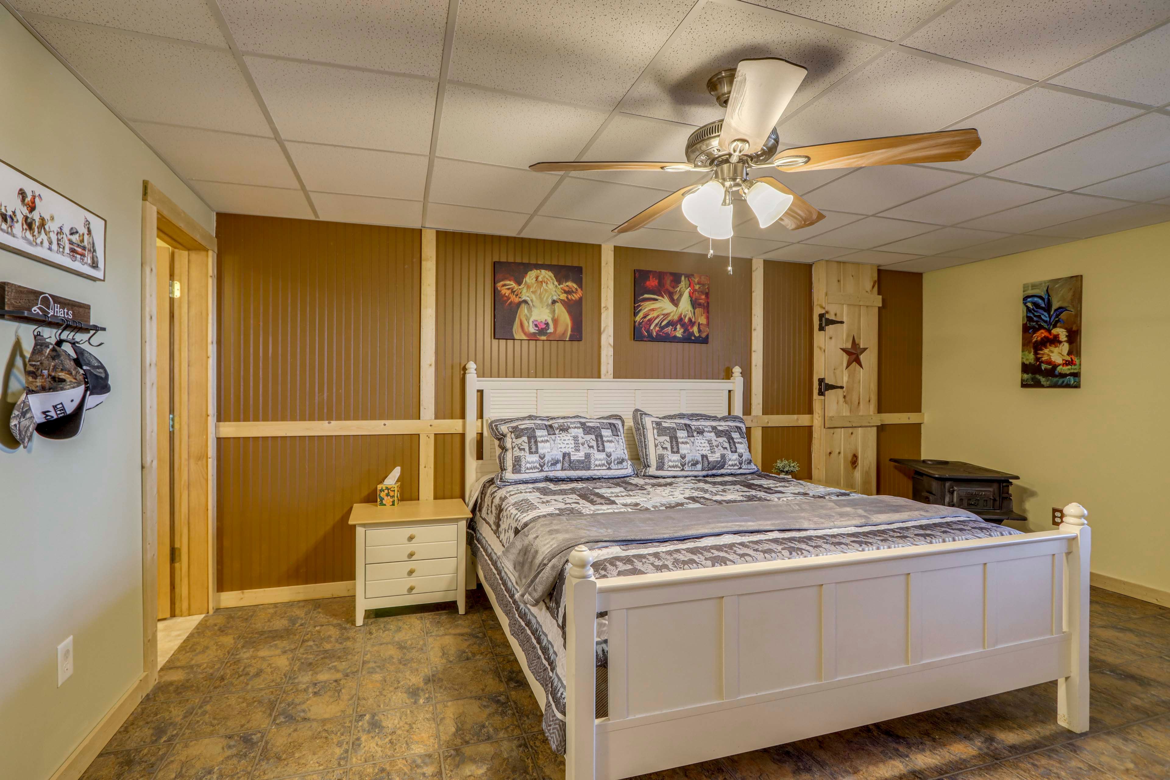 Bedroom 3 | Basement | King Bed