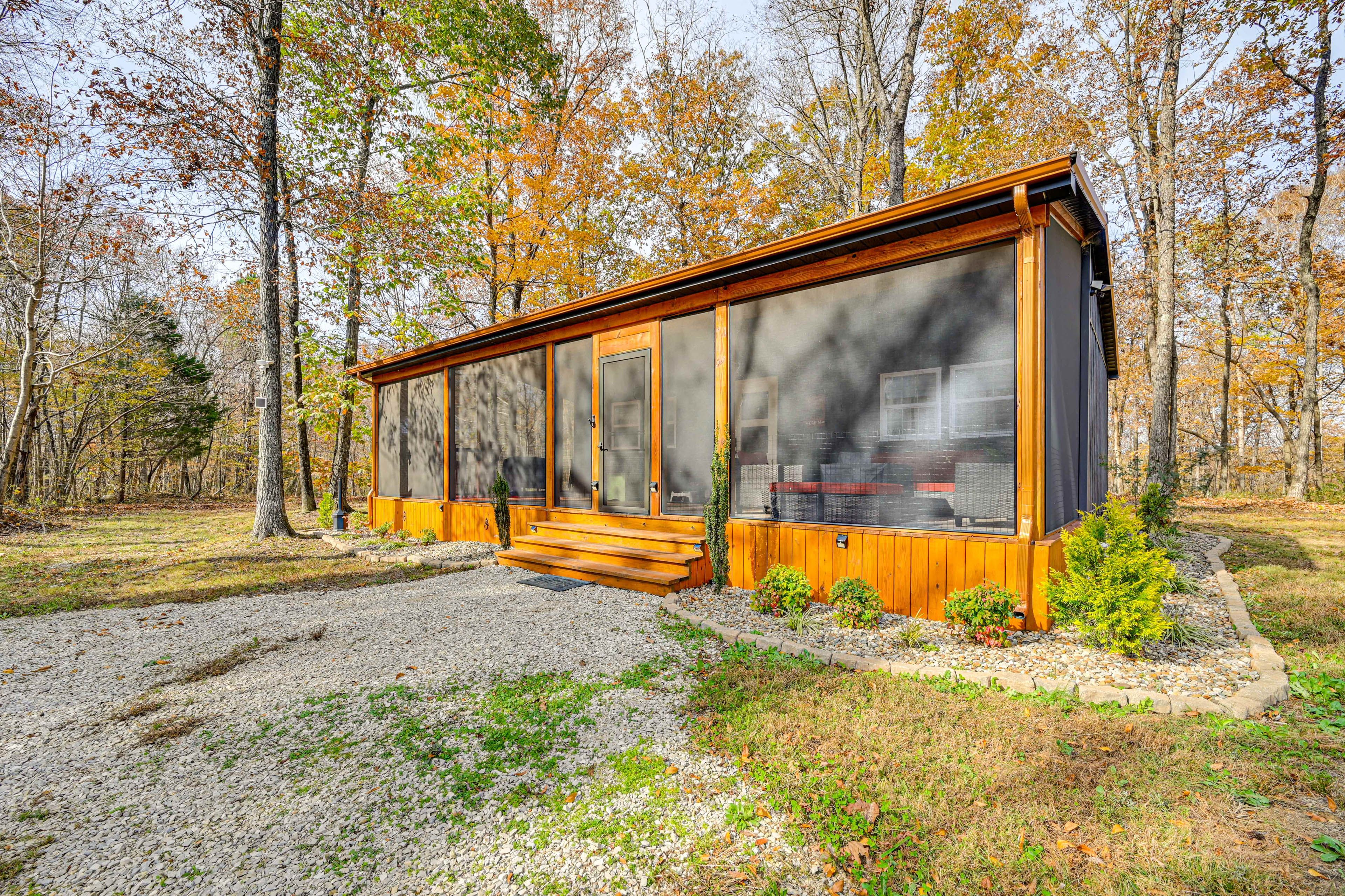 Brownsville Vacation Rental | 1BR | 1BA | Steps Required | 420 Sq Ft