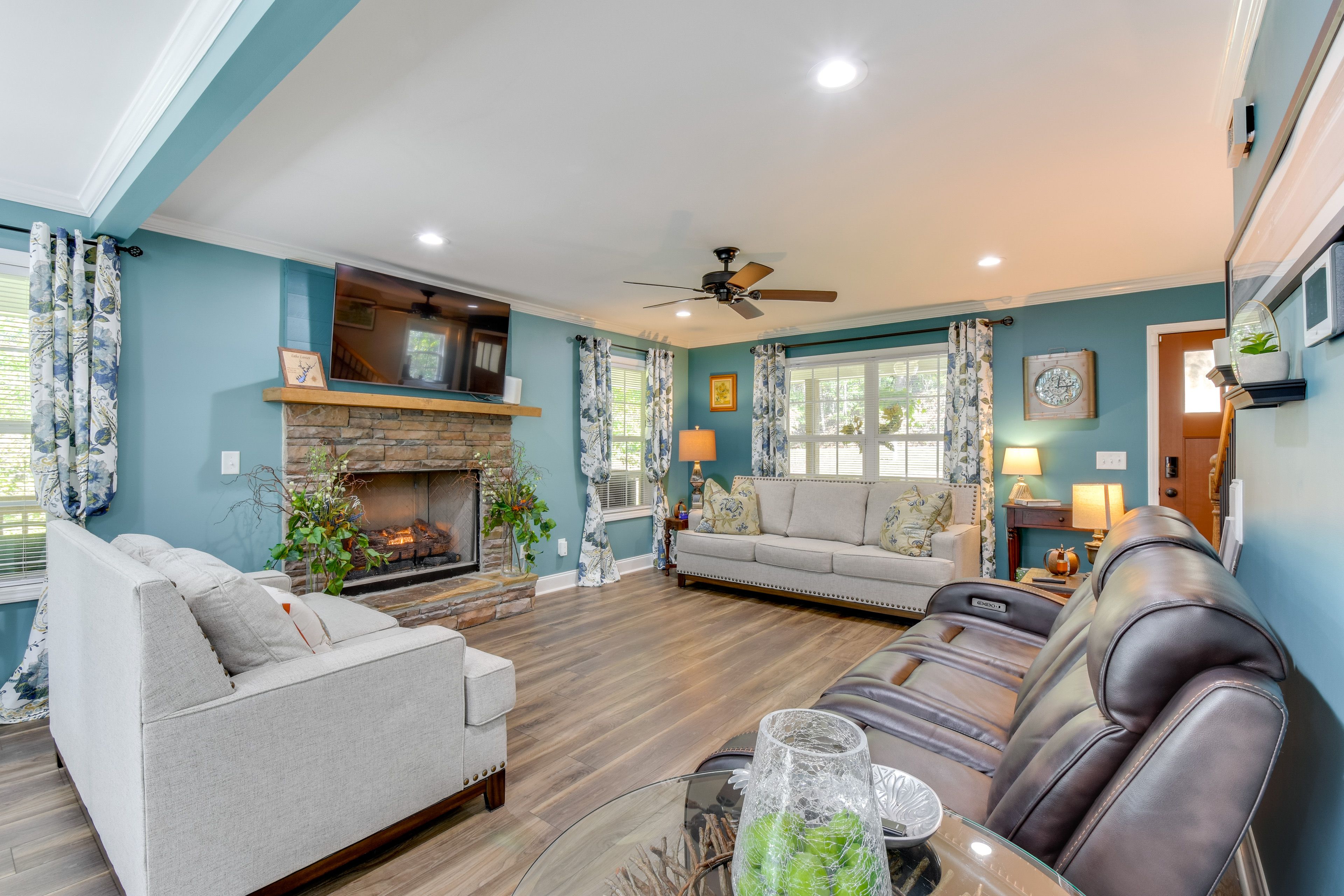 Living Room | 1st Floor