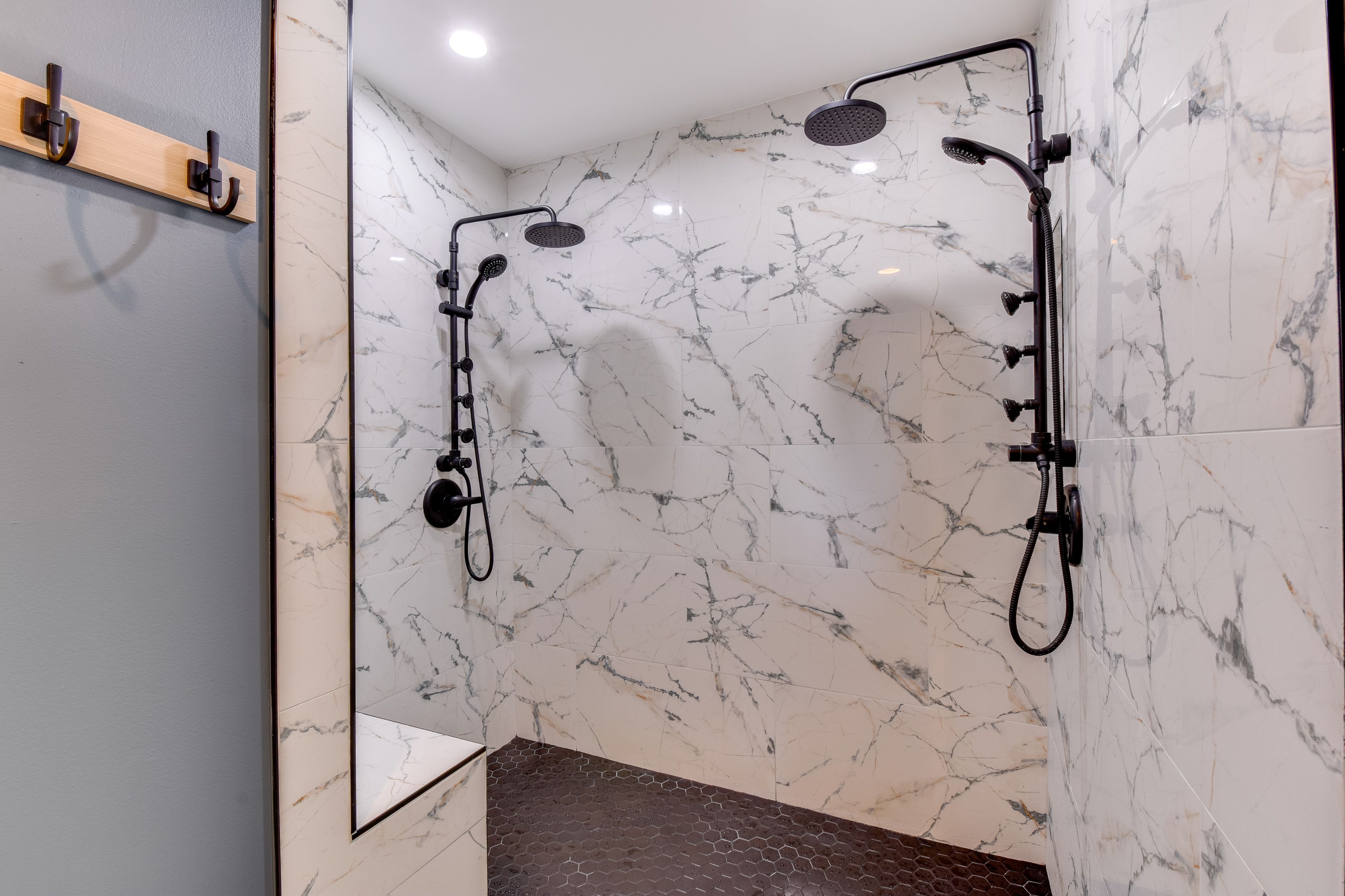 En-Suite Bathroom | 1st Floor