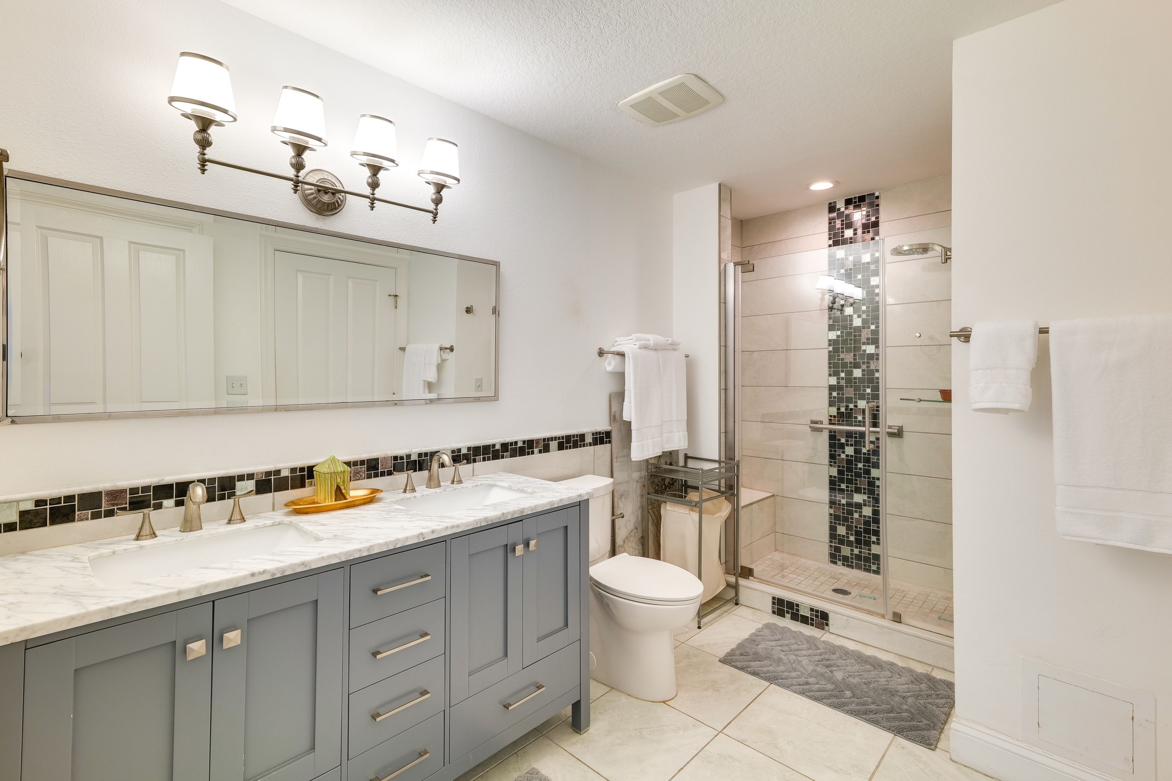 Full Bath | Towels