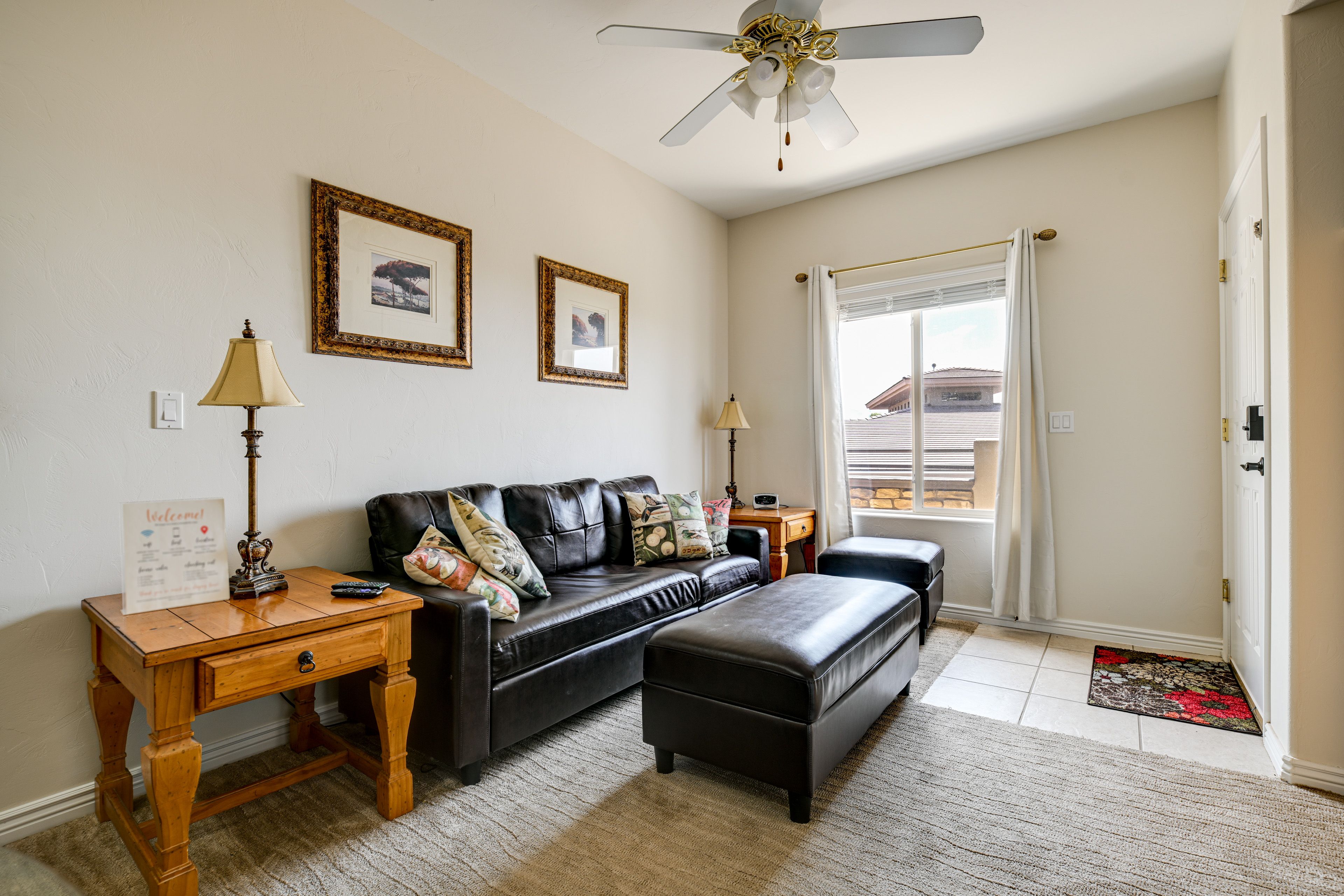Living Area | Smart TV | Kitchenette | Free WiFi