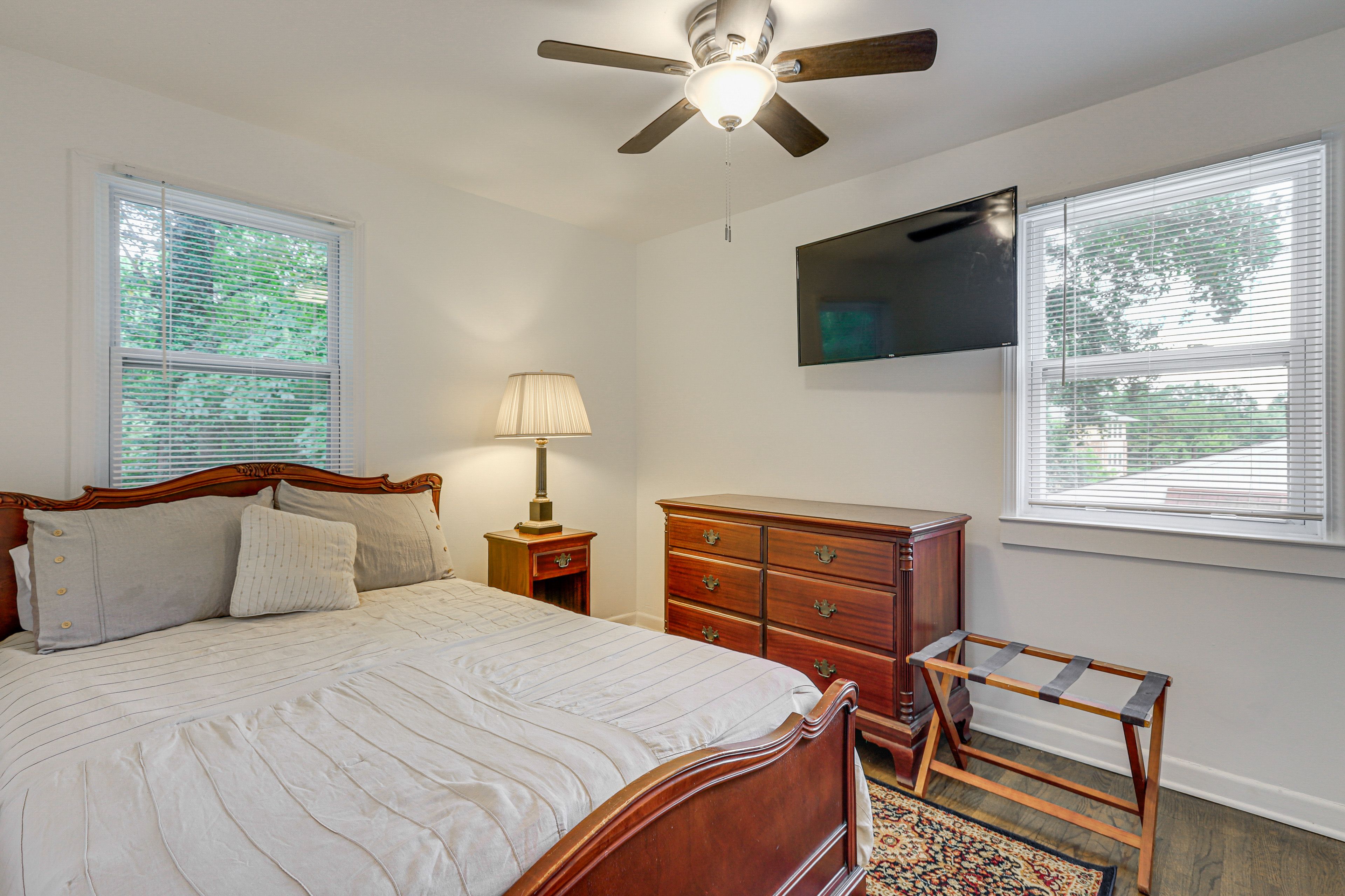 Bedroom 1 | Full Bed | Linens Provided