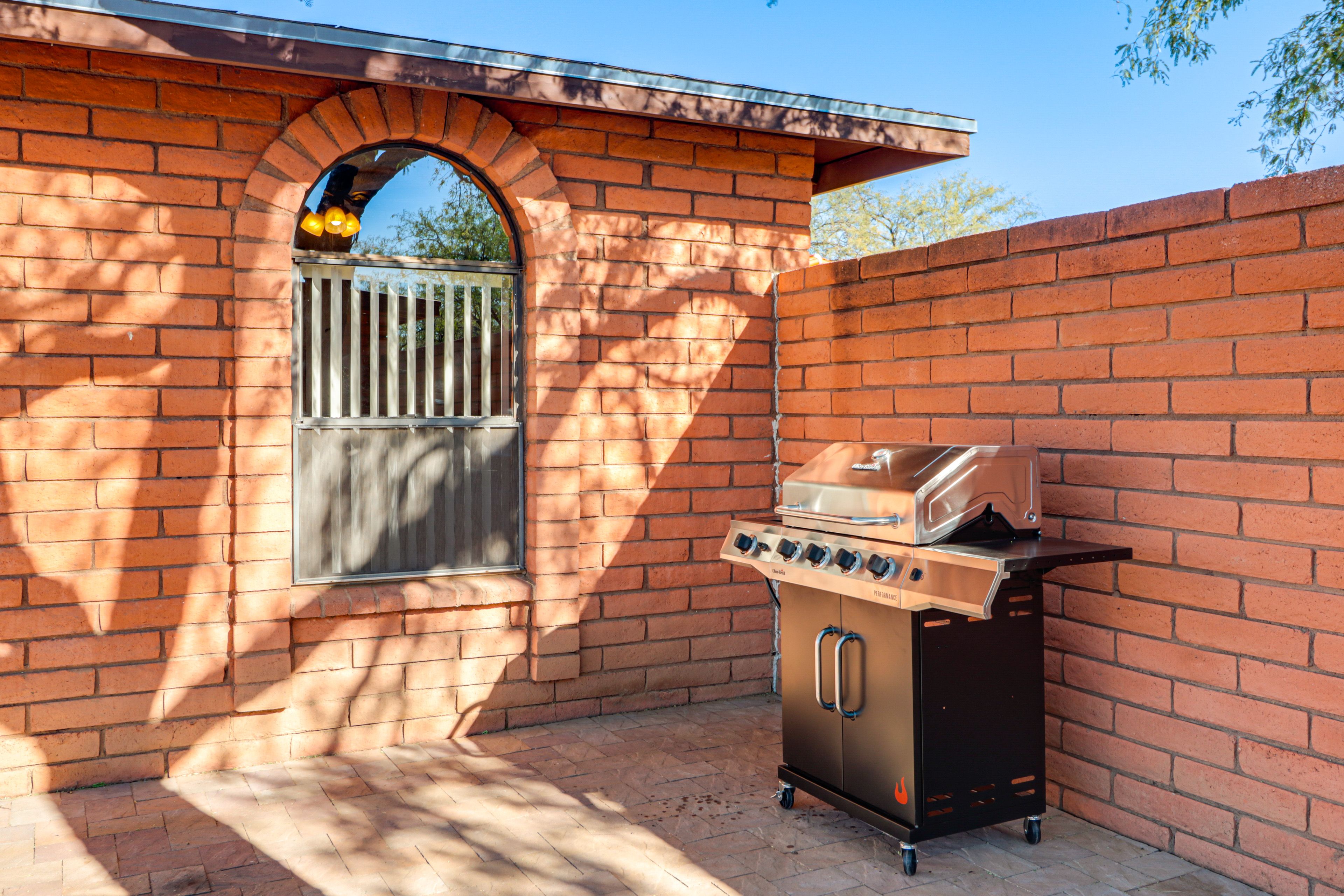 Private Patio | Gas Grill