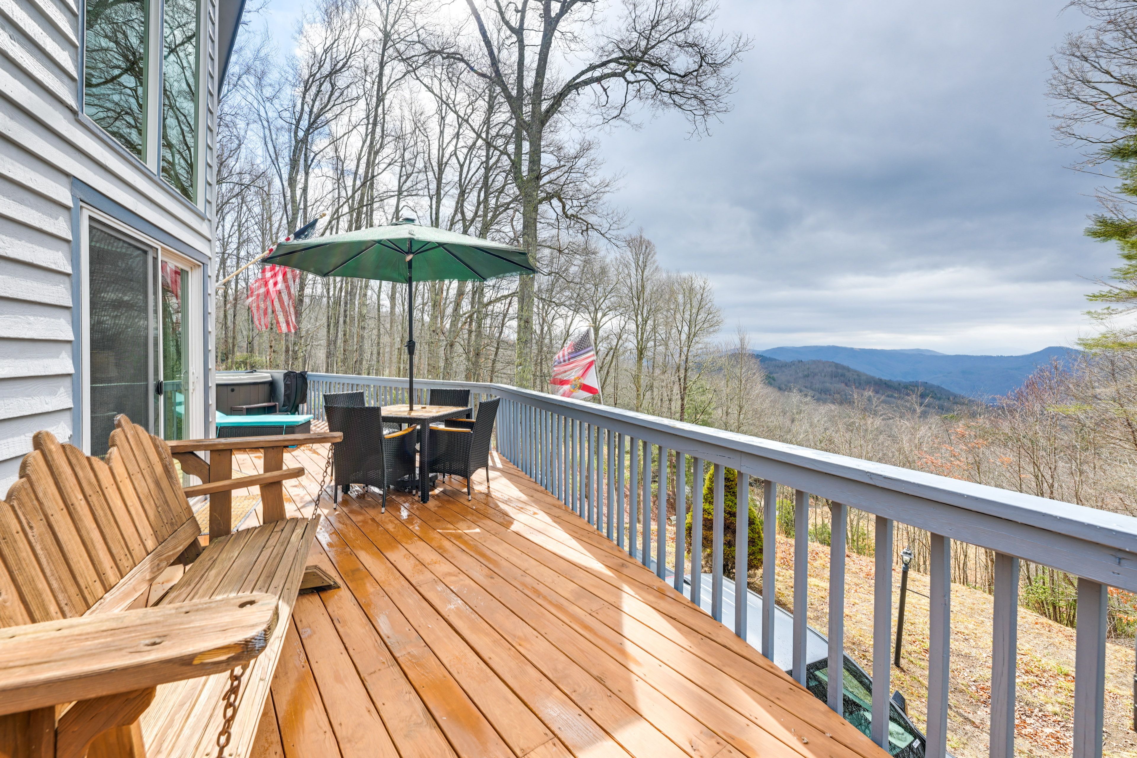 Tuckasegee Vacation Rental | 4BR | 3BA | 2,034 Sq Ft