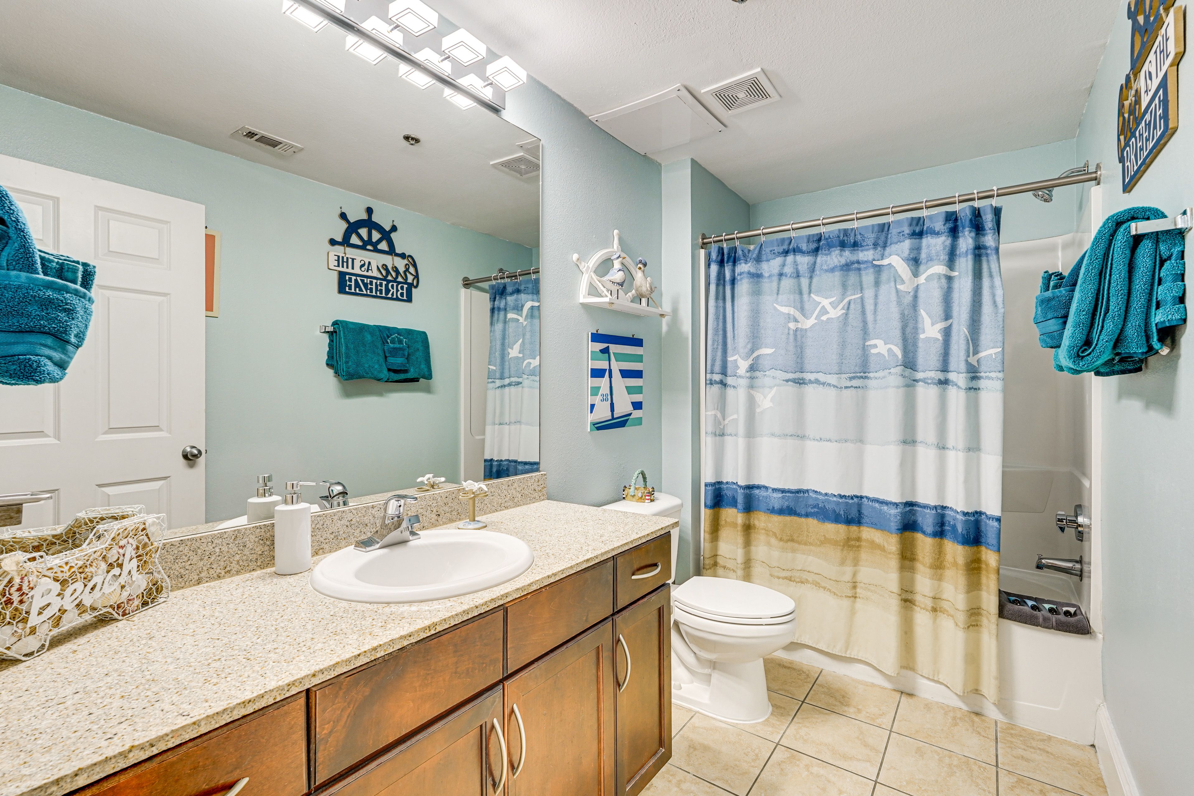 Full Bath | Towels | Hair Dryer