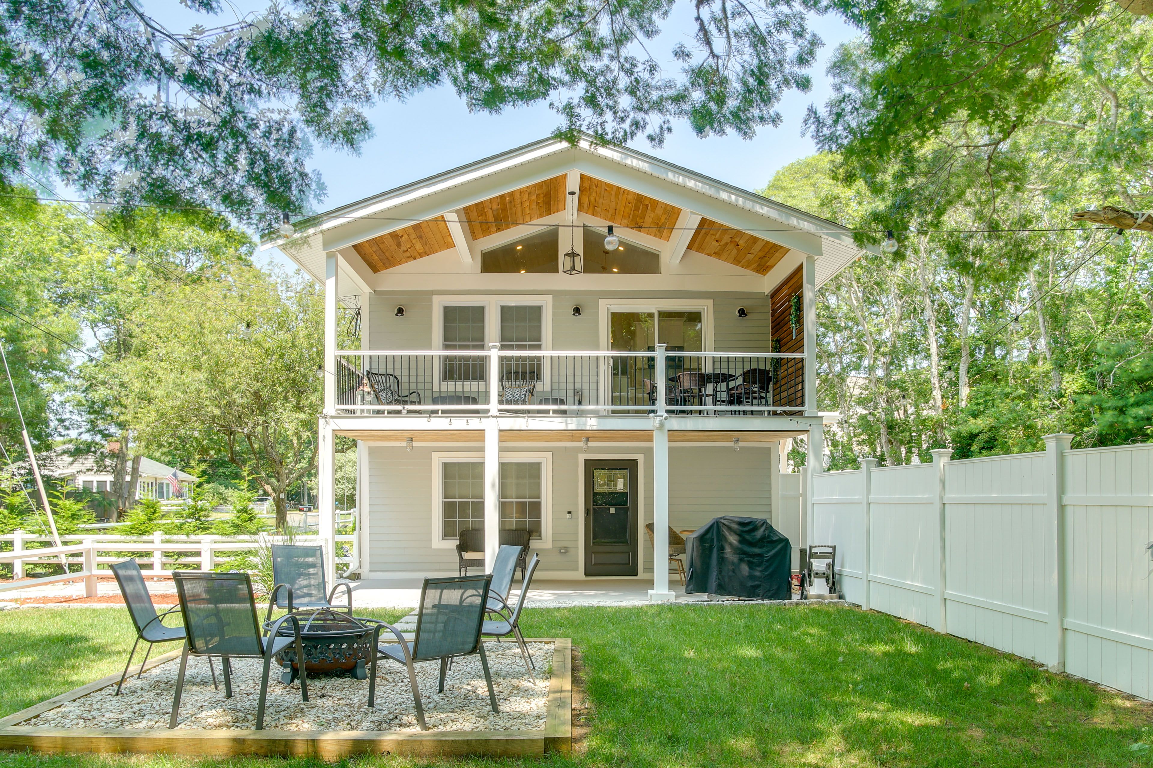 South Yarmouth Vacation Rental | 4BR | 2BA | 1,600 Sq Ft | Stairs Required