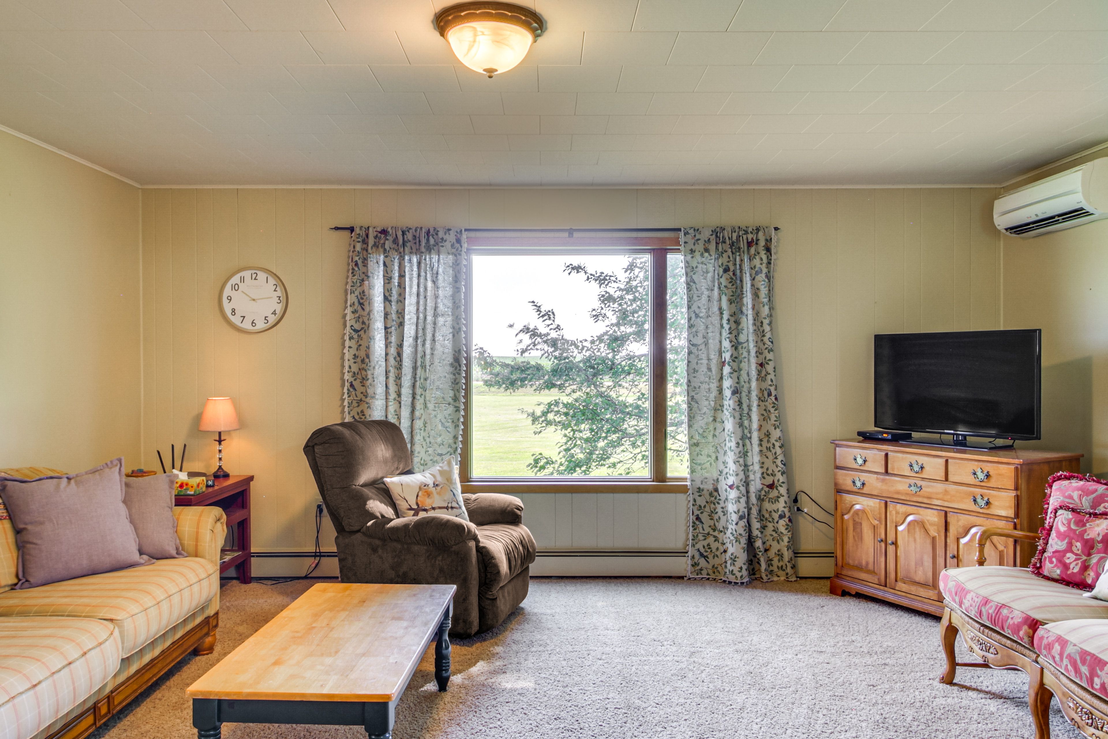 Living Room | Free WiFi | Central Heat | 1st Floor