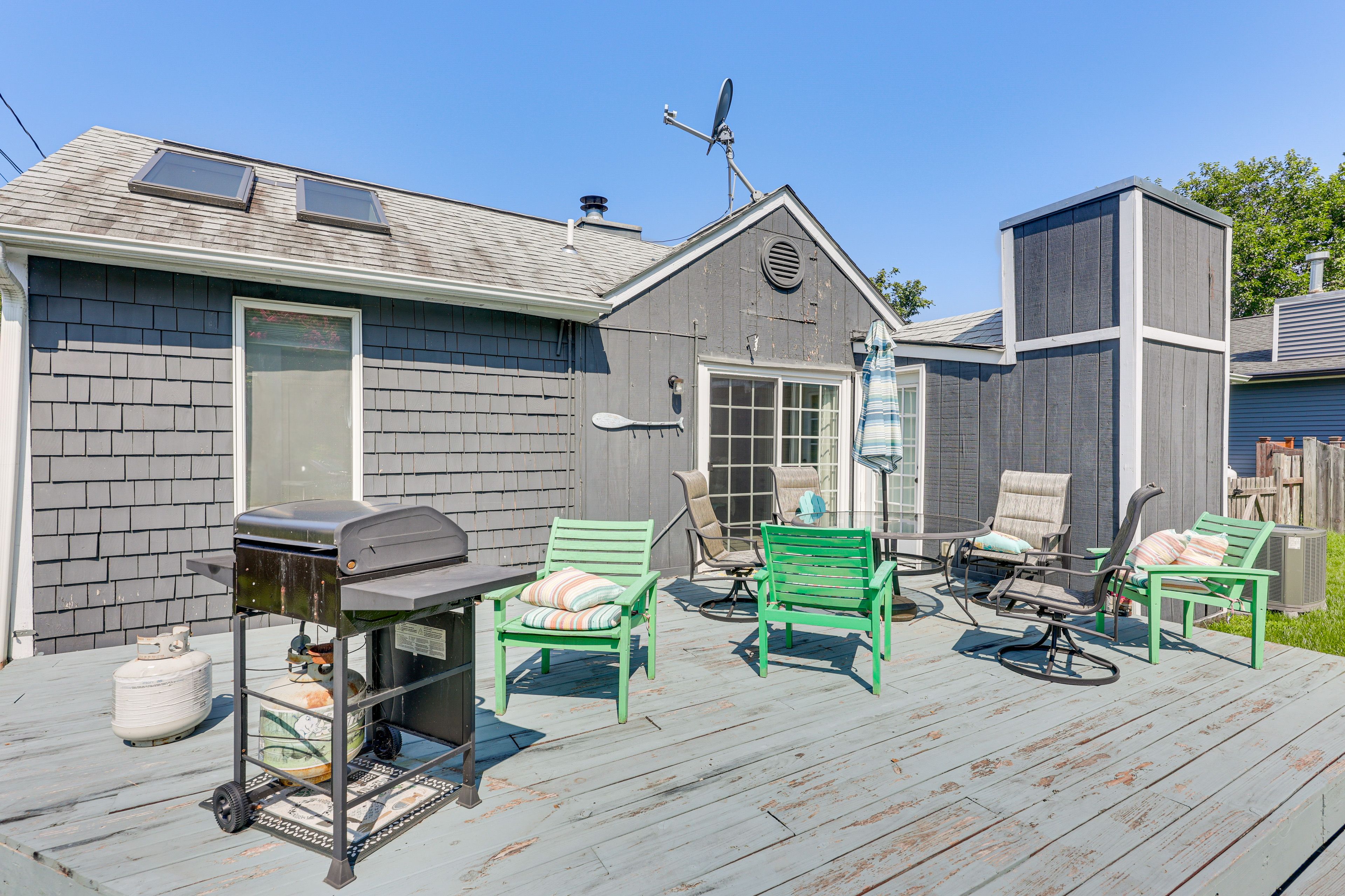 Deck | Gas Grill