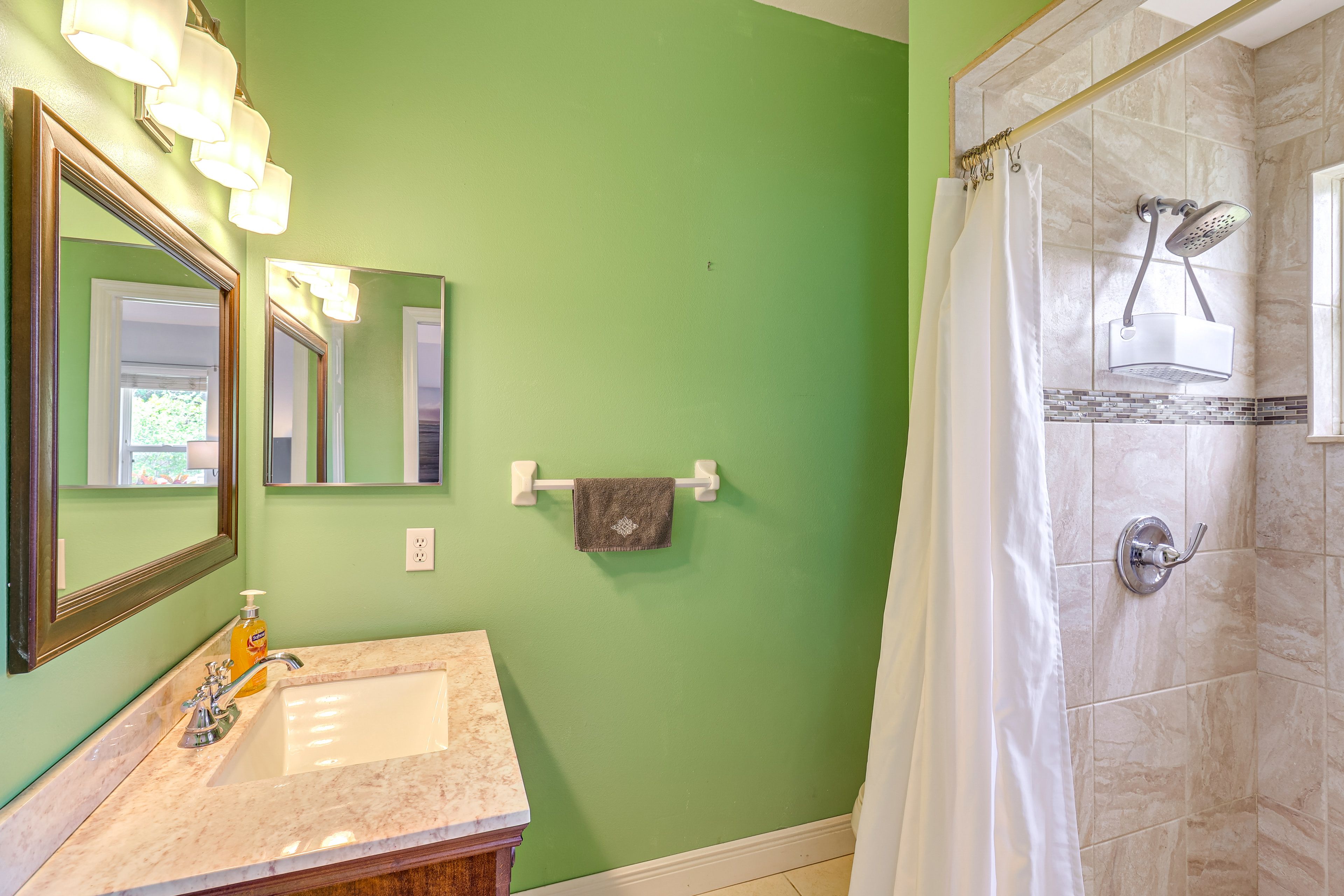 En-Suite Bathroom