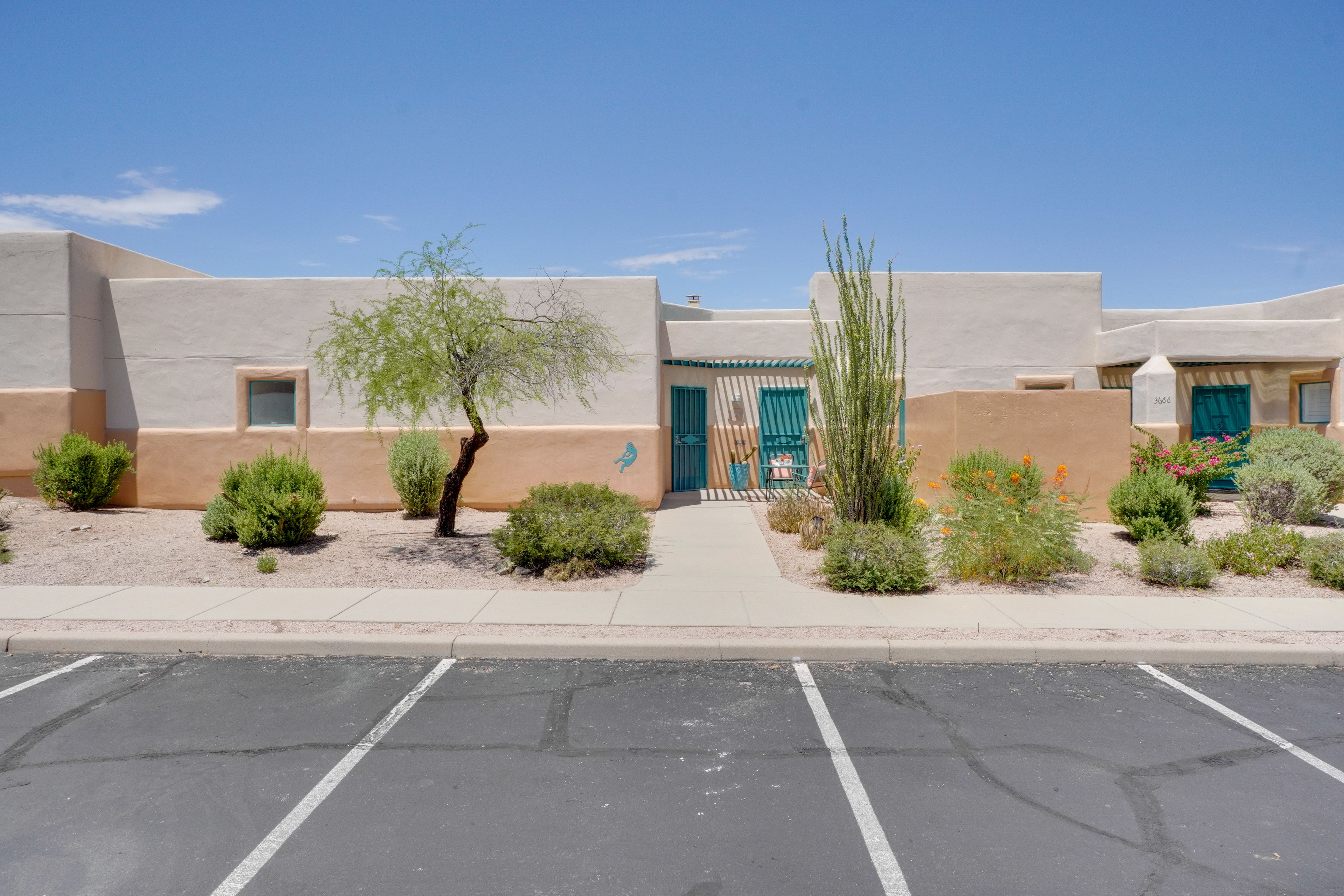 Parking | Community Parking Lot (First-Come, First-Served)