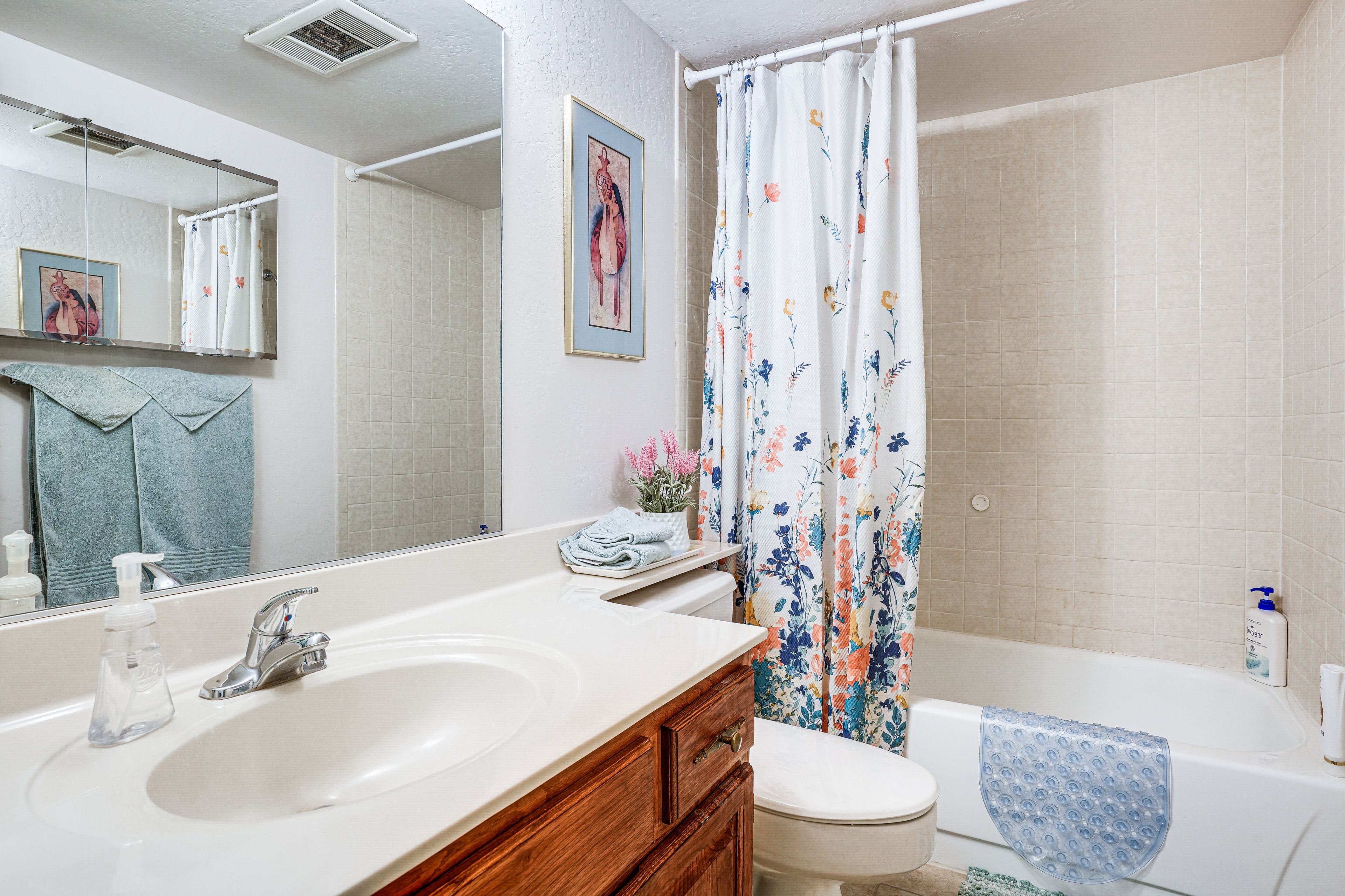 Full Bathroom