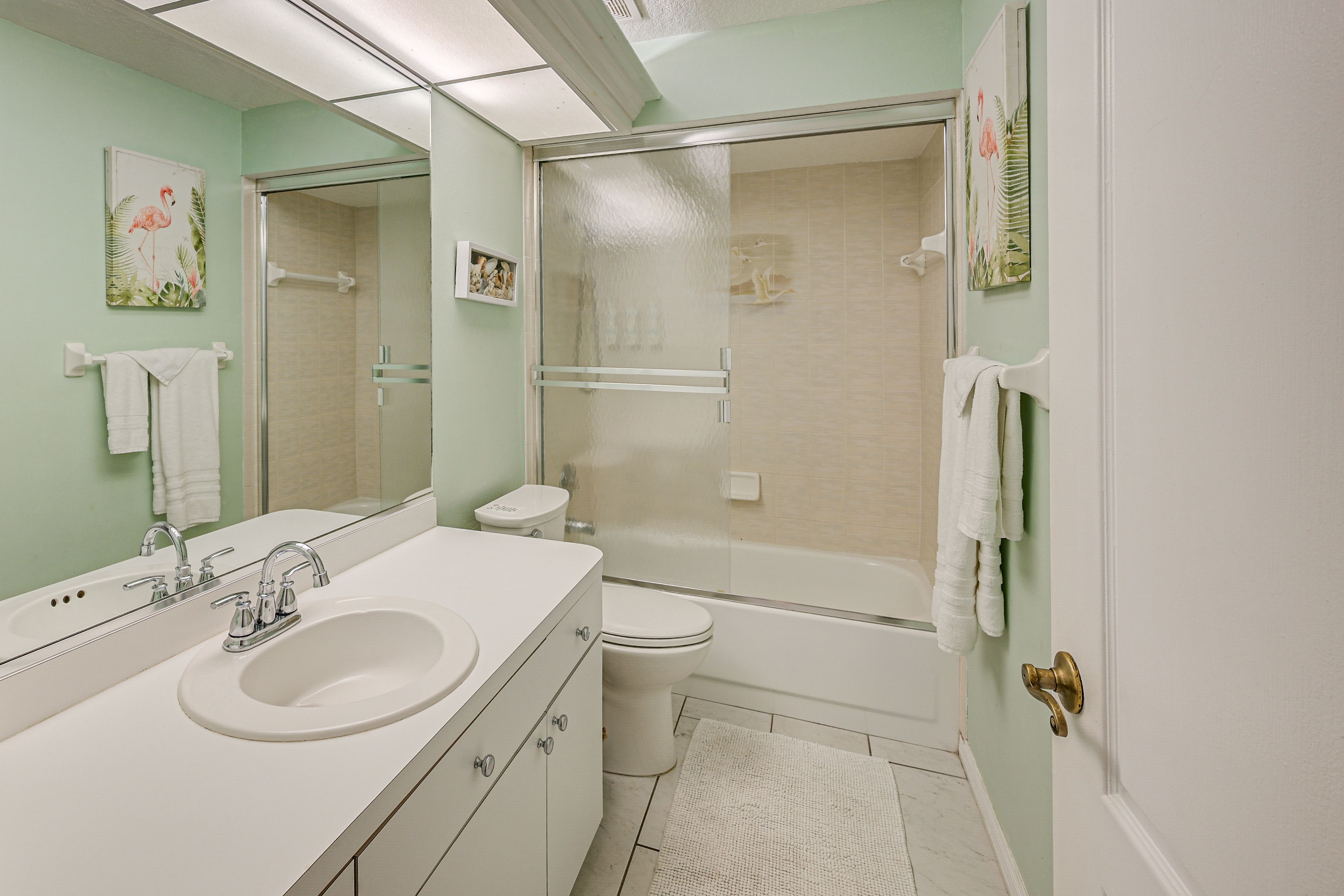 Full Bathroom