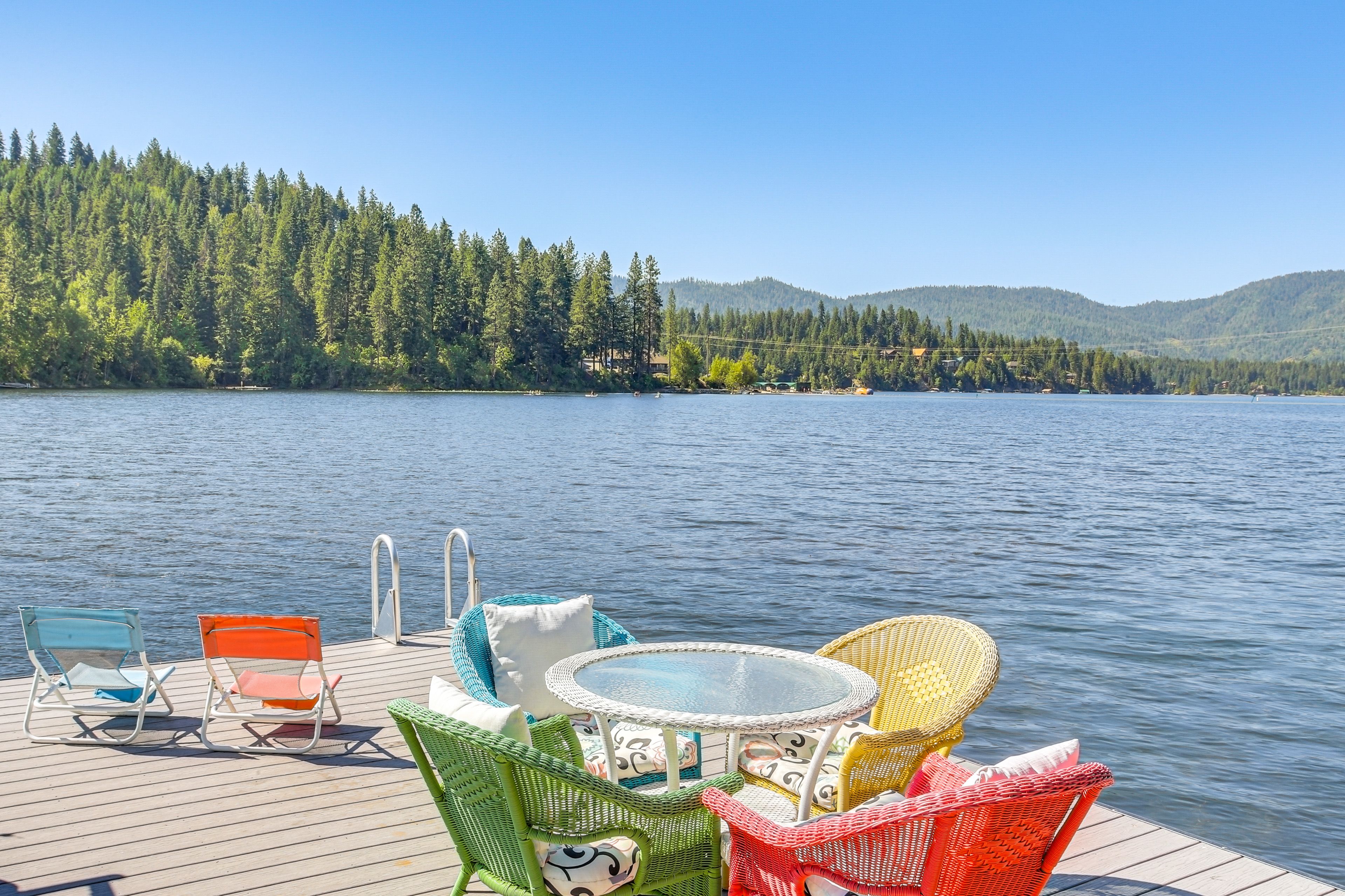 Private Dock | Outdoor Seating